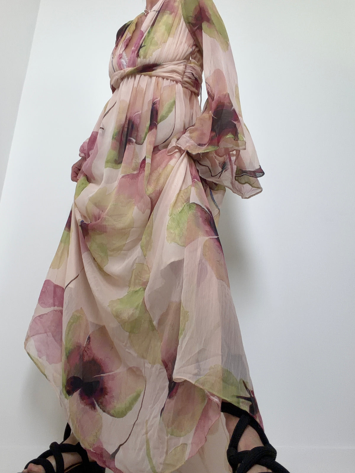 Fluted Sleeve Twist Front Maxi