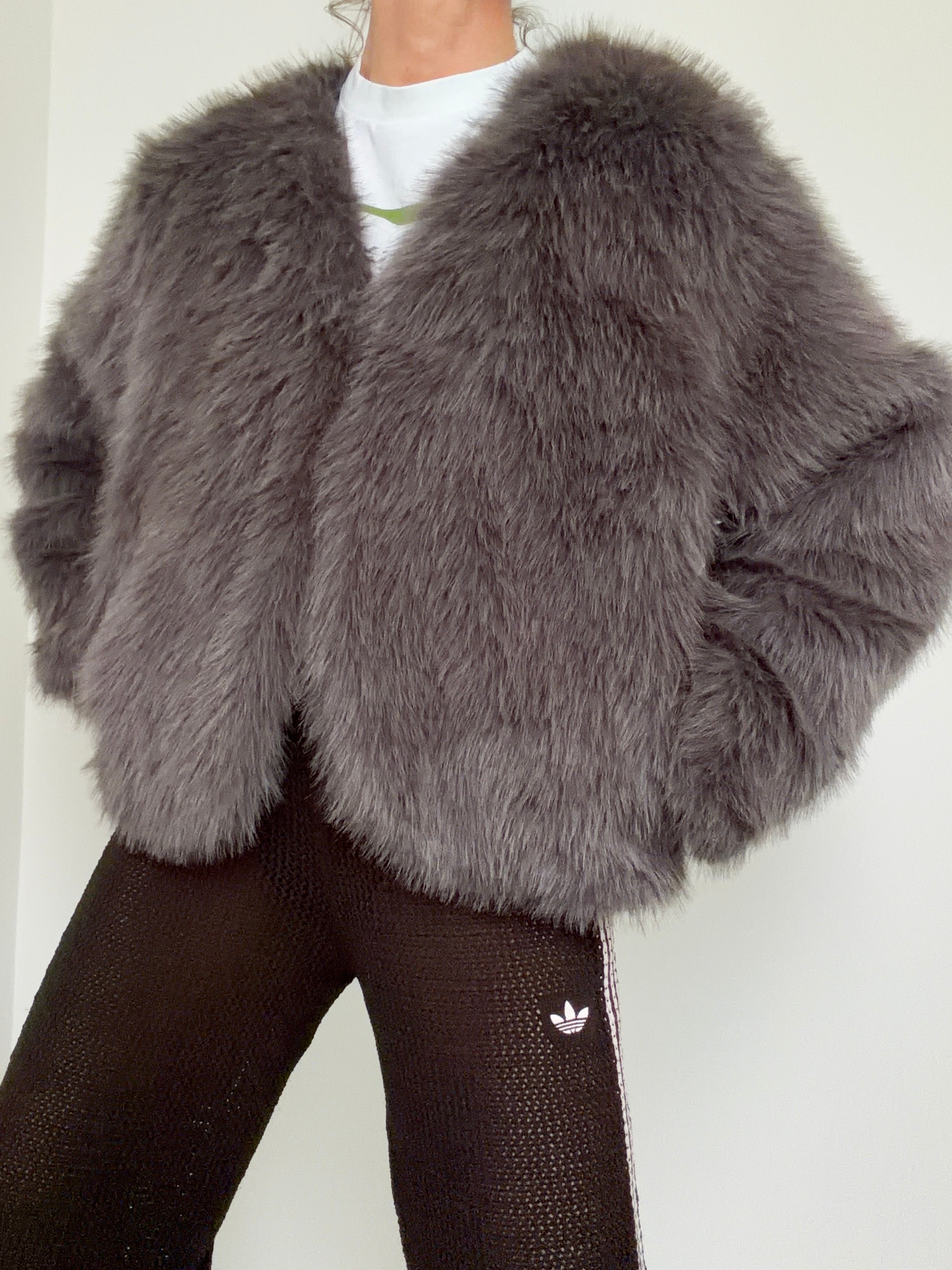Cropped Smokey Fur
