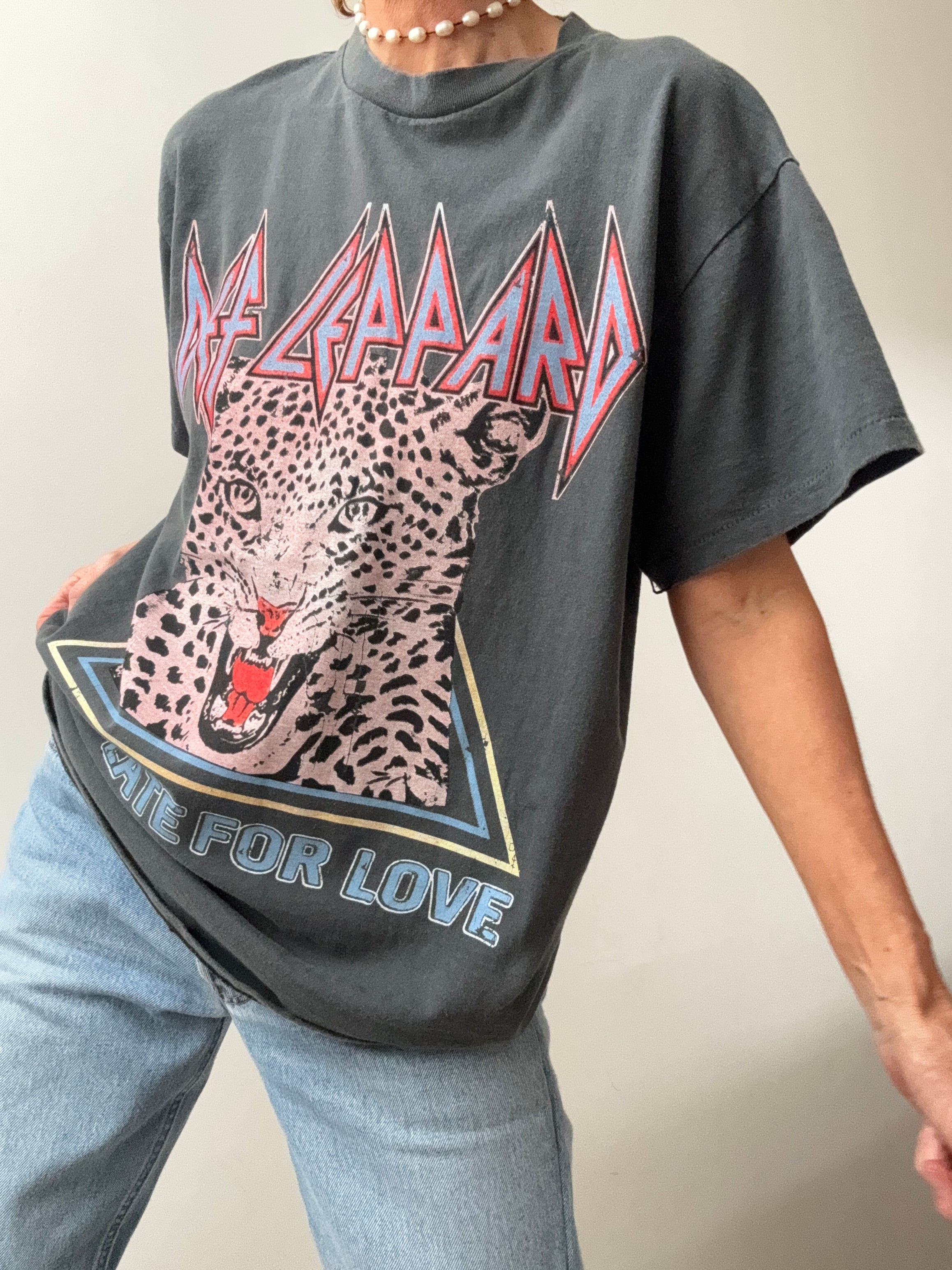 Def Leppard Vintage Style Tee