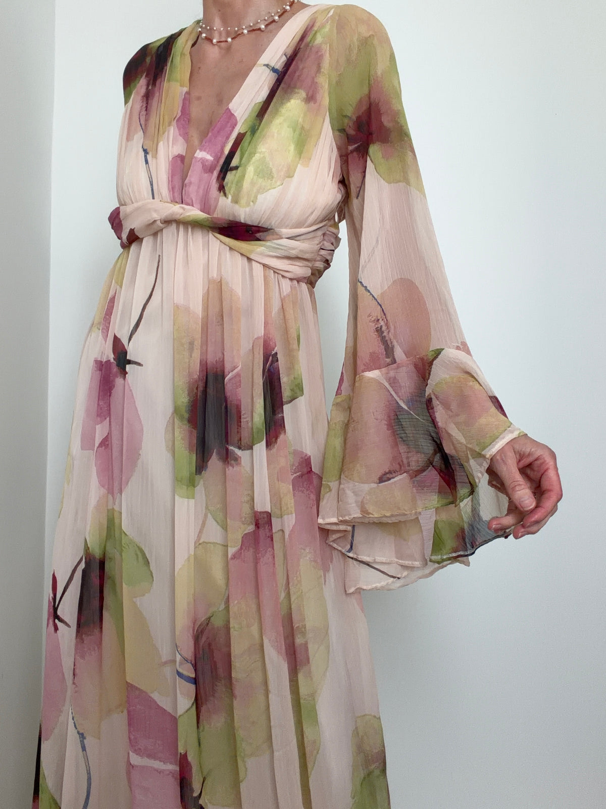 Fluted Sleeve Twist Front Maxi