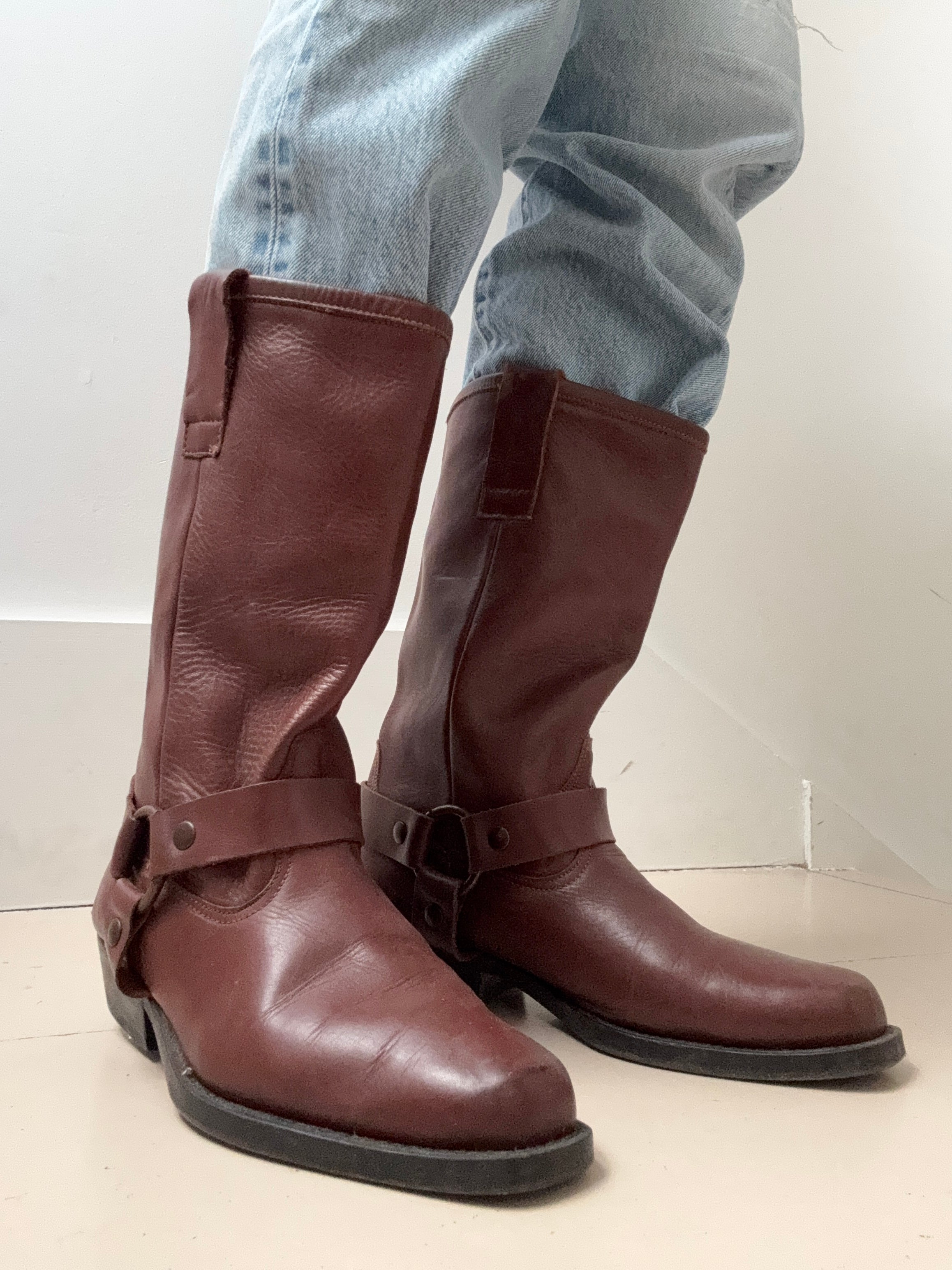 Blackside Motor Boots