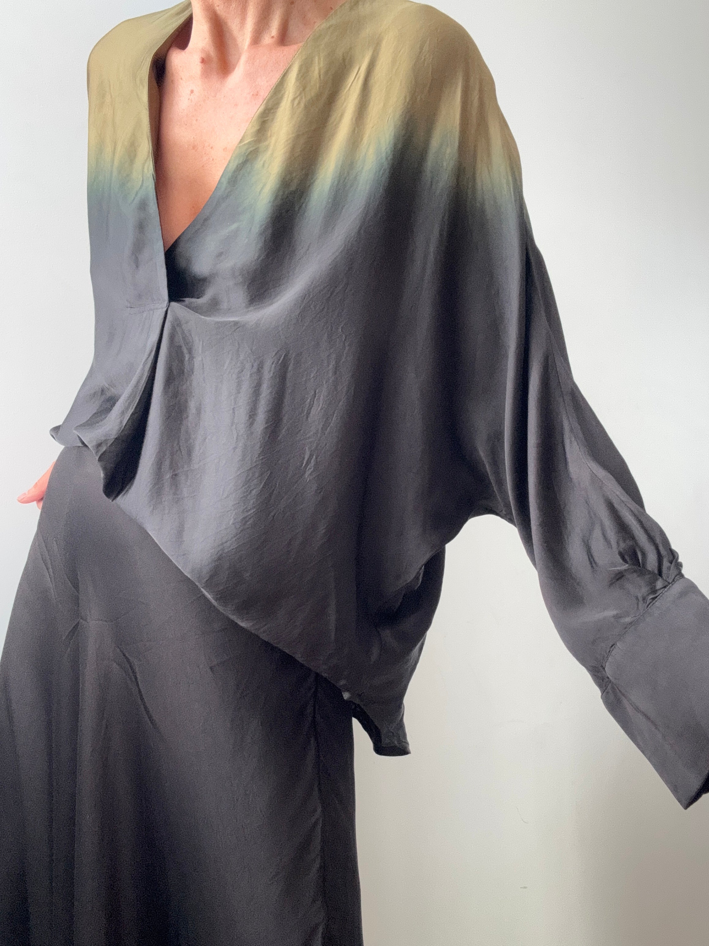 Carin Blouse Khaki Green | Blouses