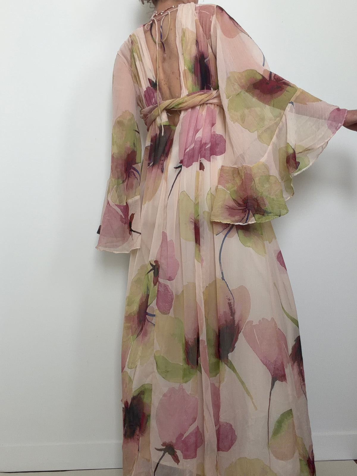 Fluted Sleeve Twist Front Maxi