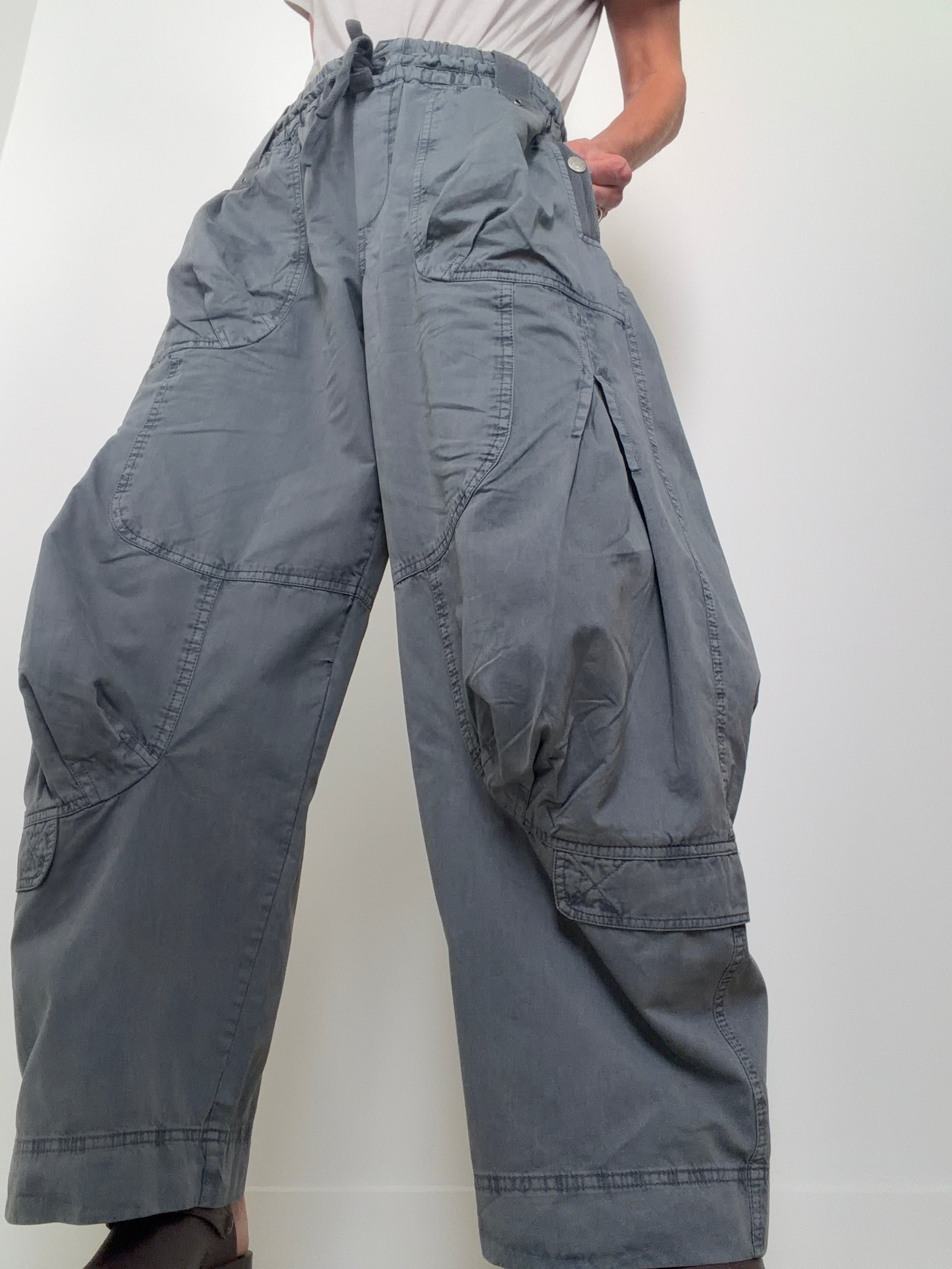 Onset Parachute Pant Steel