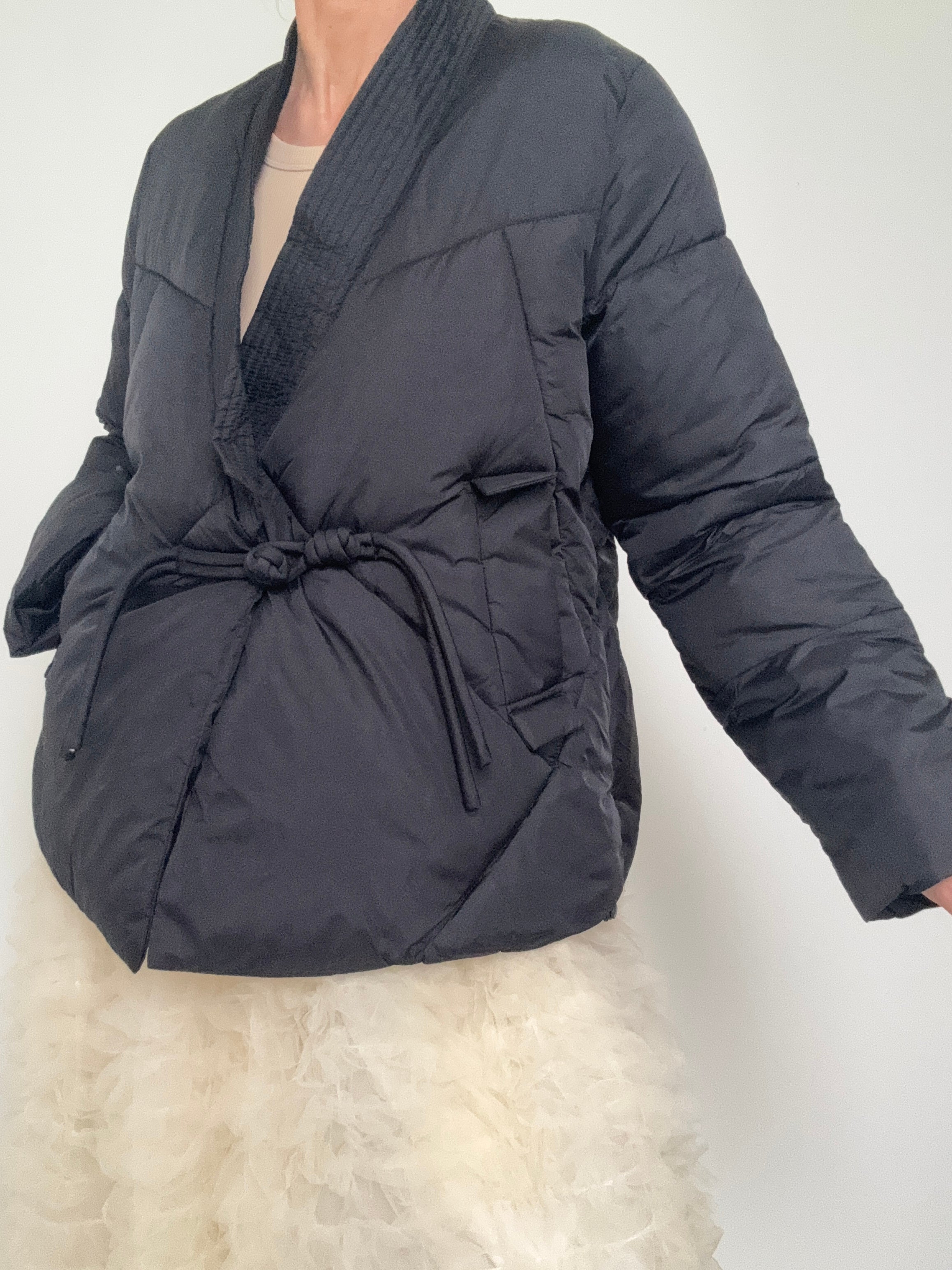 Knotted Button Kimono Jacket Black