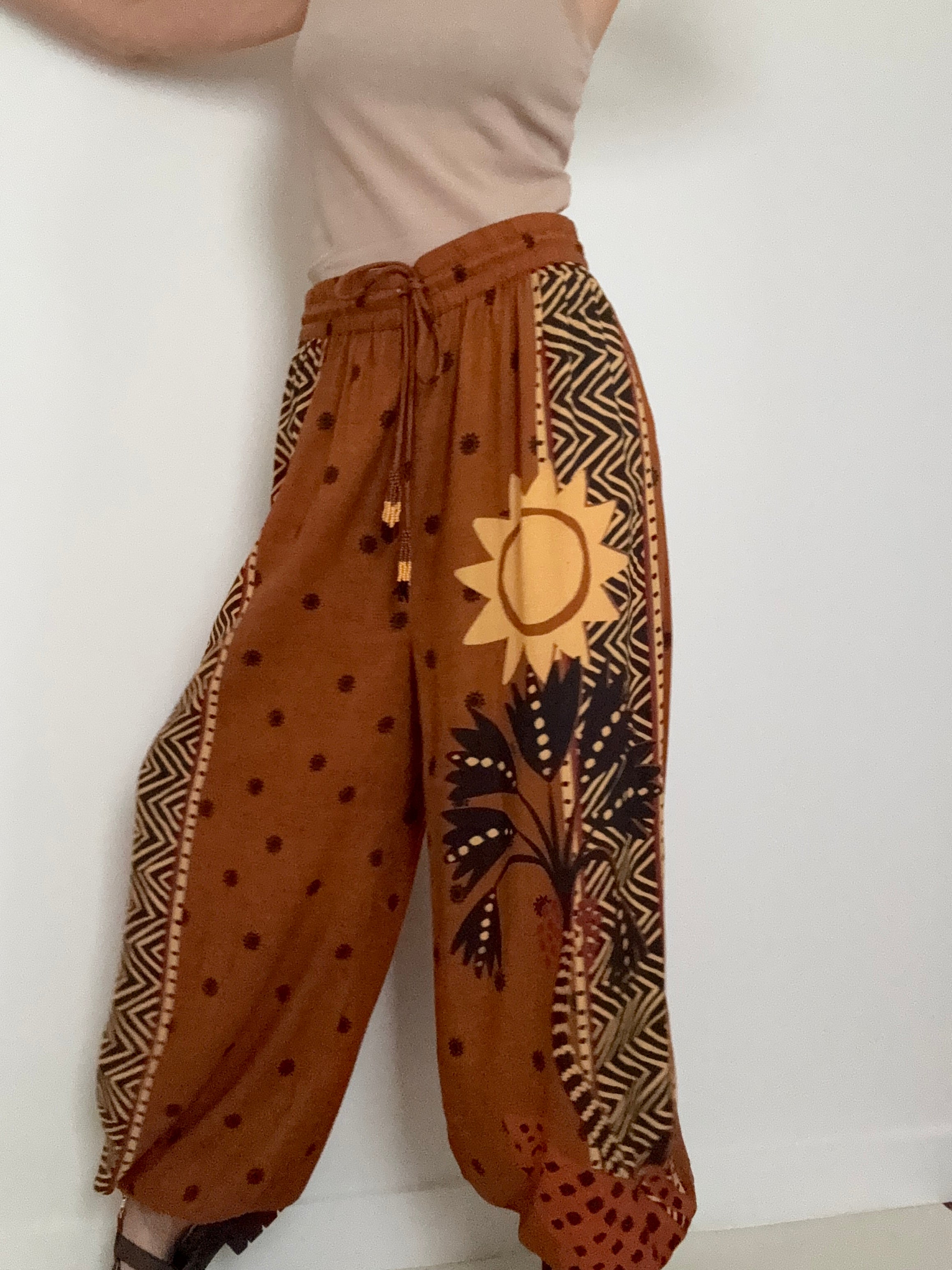 Tropical Sun Printed Balloon Pants Tan