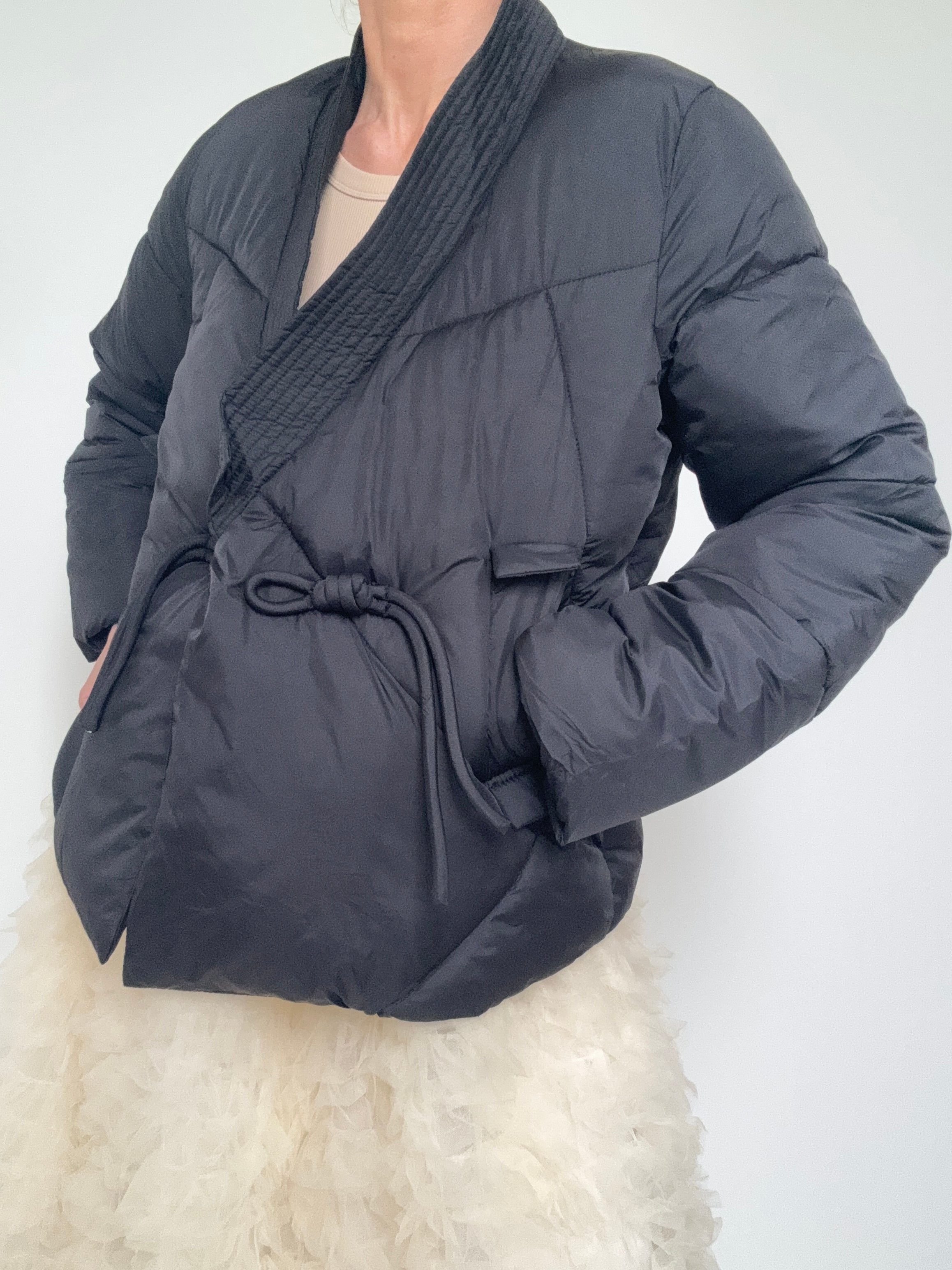Knotted Button Kimono Jacket Black
