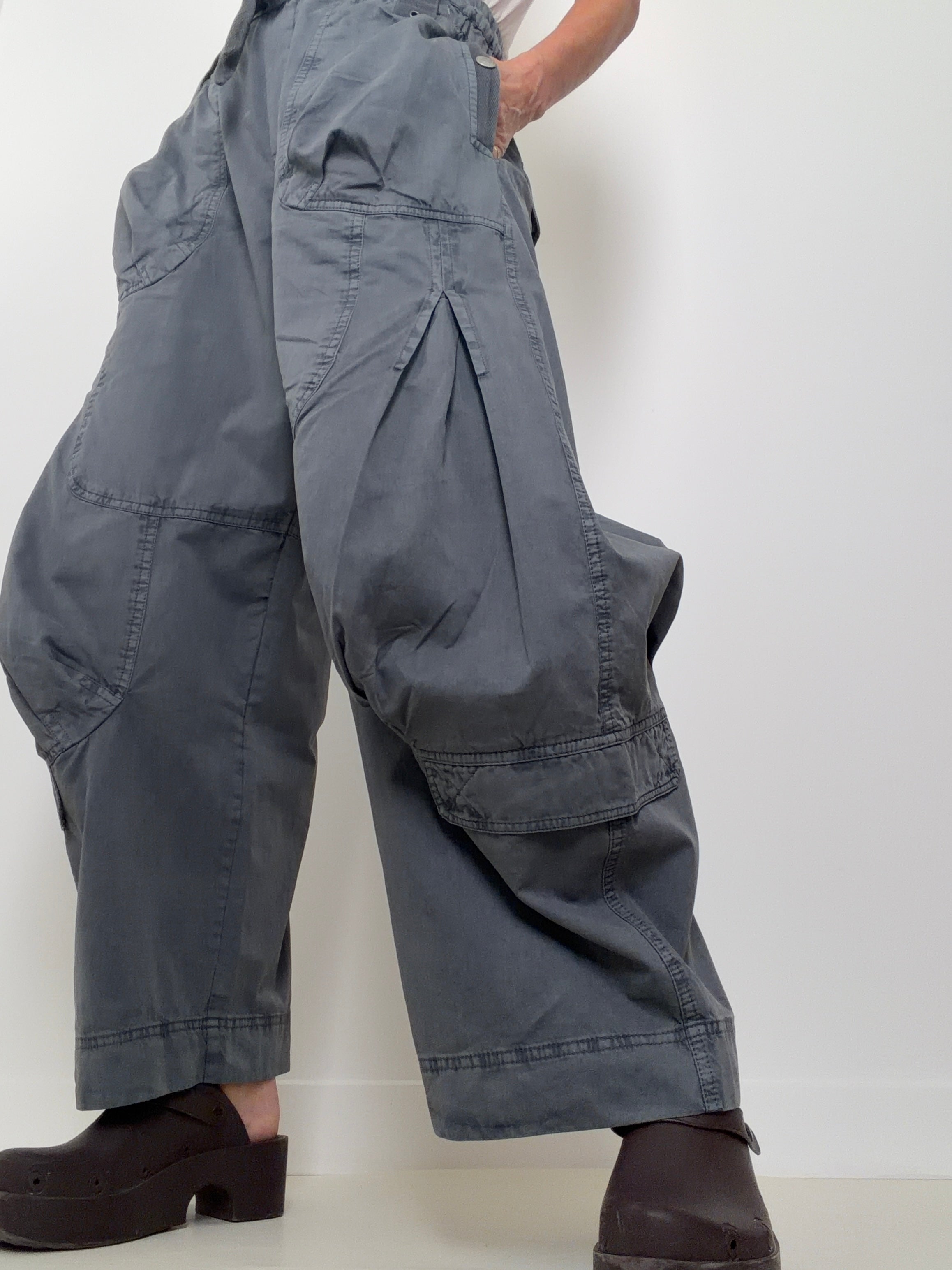 Onset Parachute Pant Steel