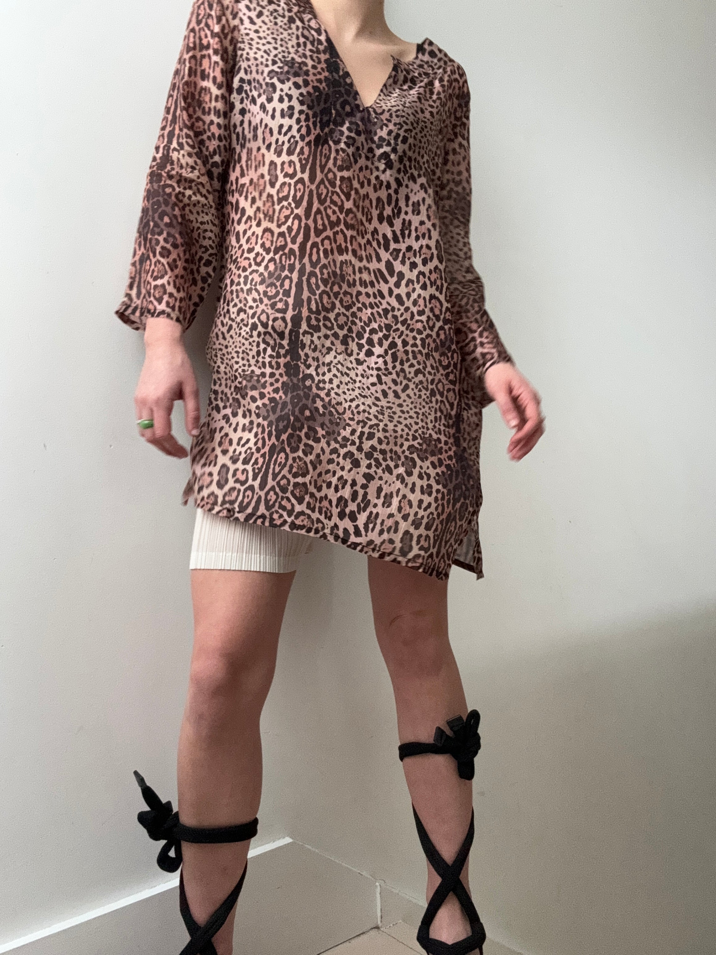 Handprinted Silk Kaftano Corto Leopard