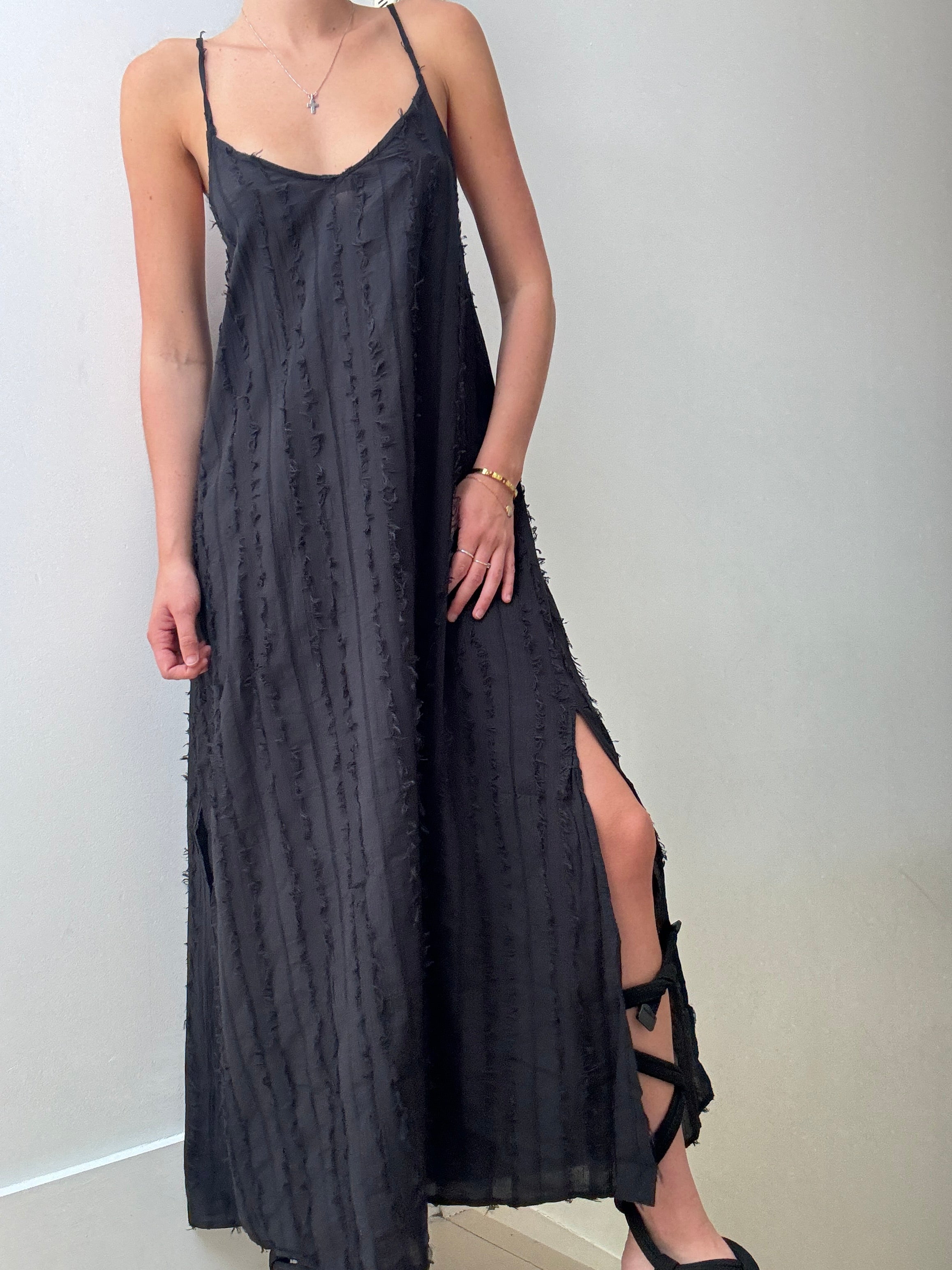 Nelly Side Split Maxi