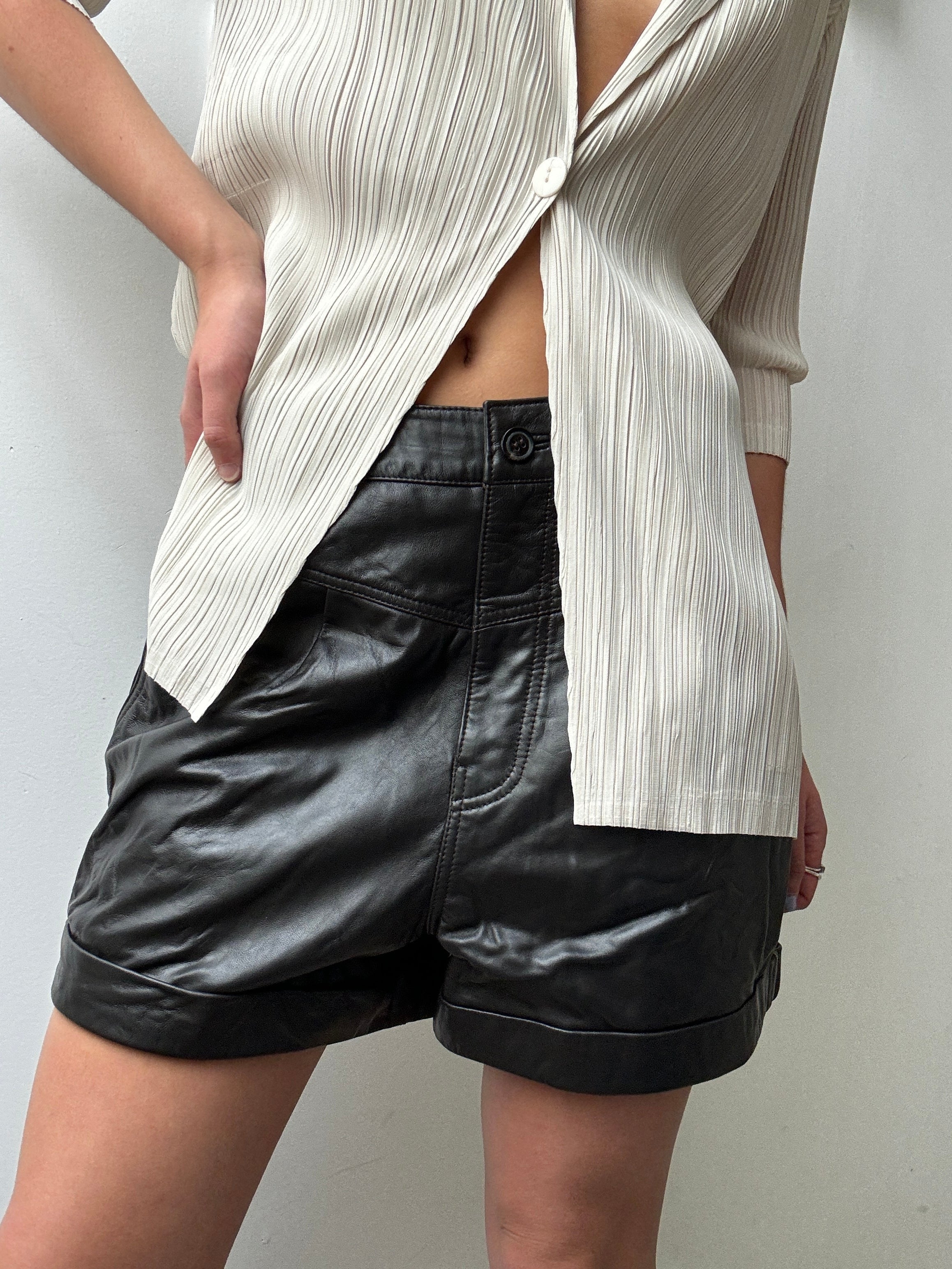 ba&sh Shorts The Leandro Short Dark Brown