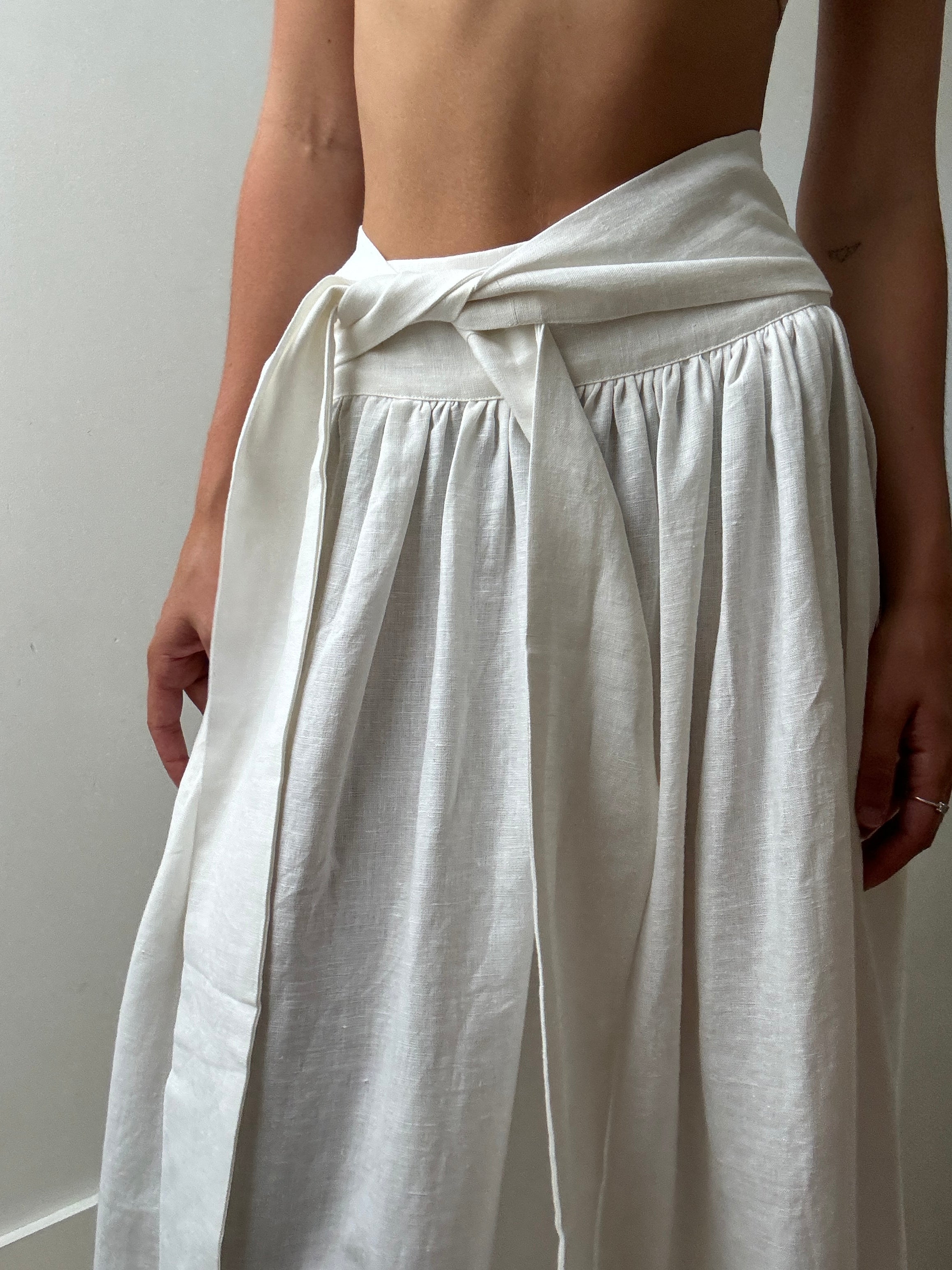 Evarae Skirts Kai Belted Linen midi Skirt