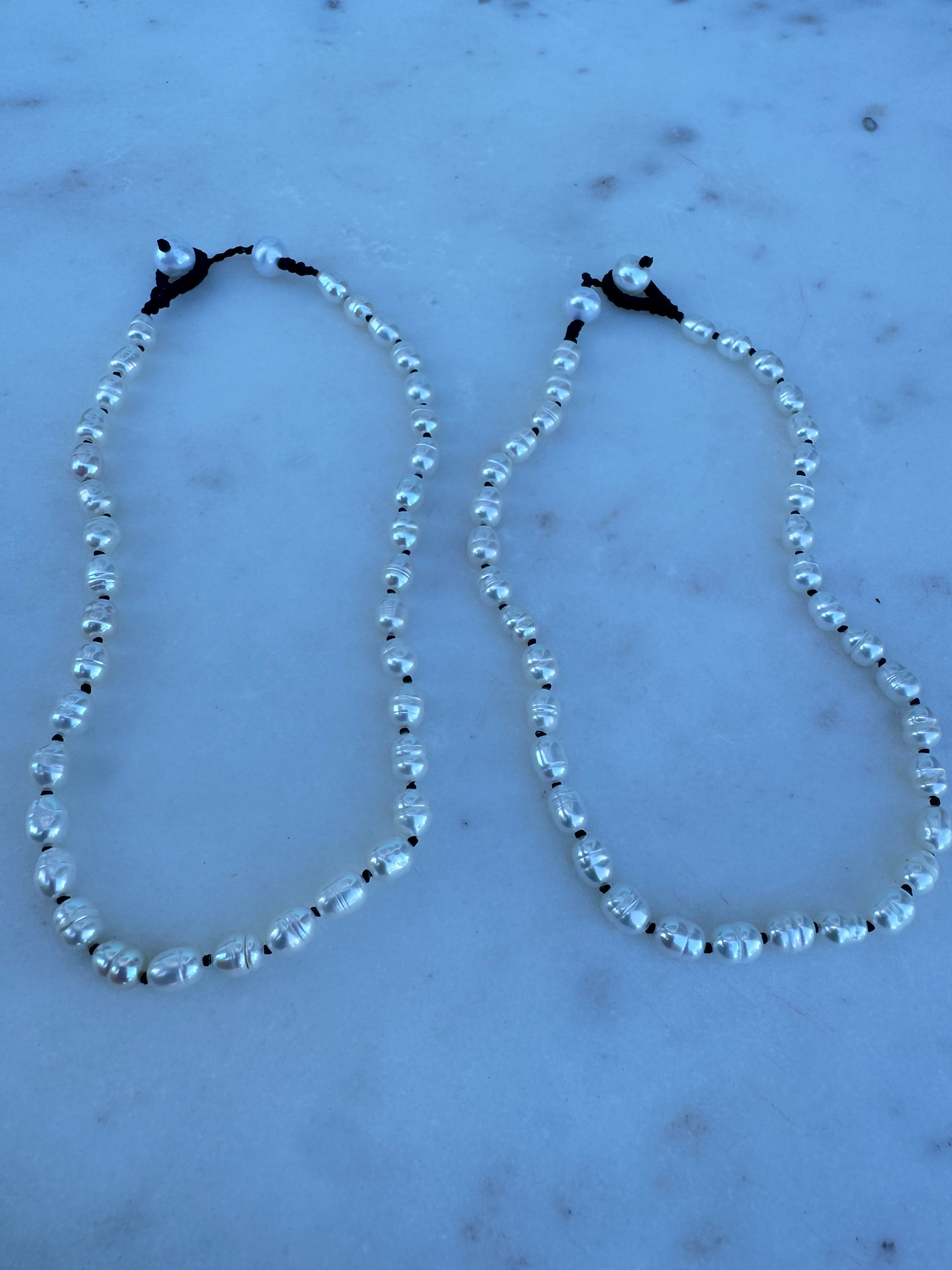 Future Nomads Anklets Black Pearl Anklet Small Pearls