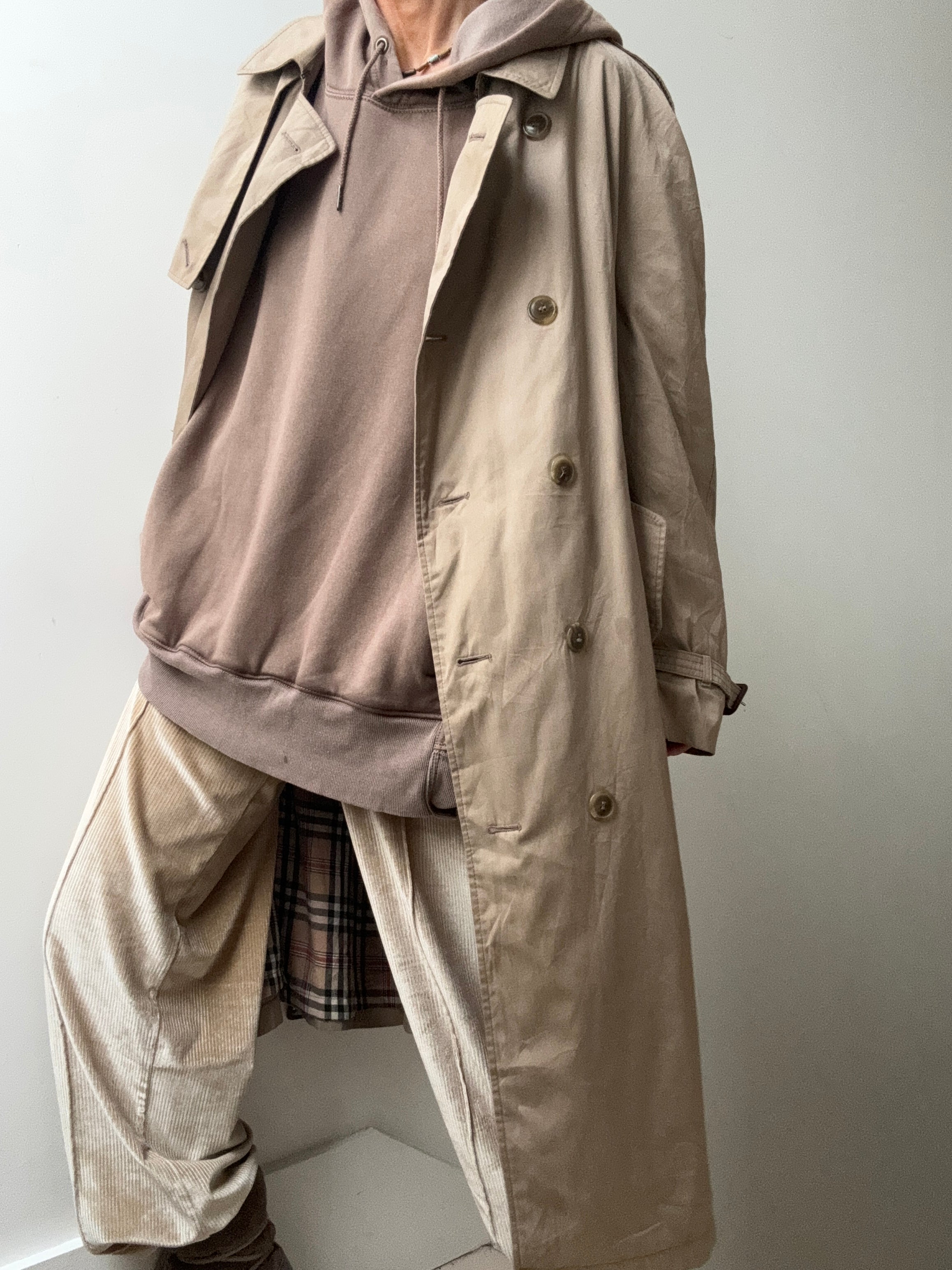 Future Nomads Coats Medium - Large Classic Burberry Vintage Trenchcoat