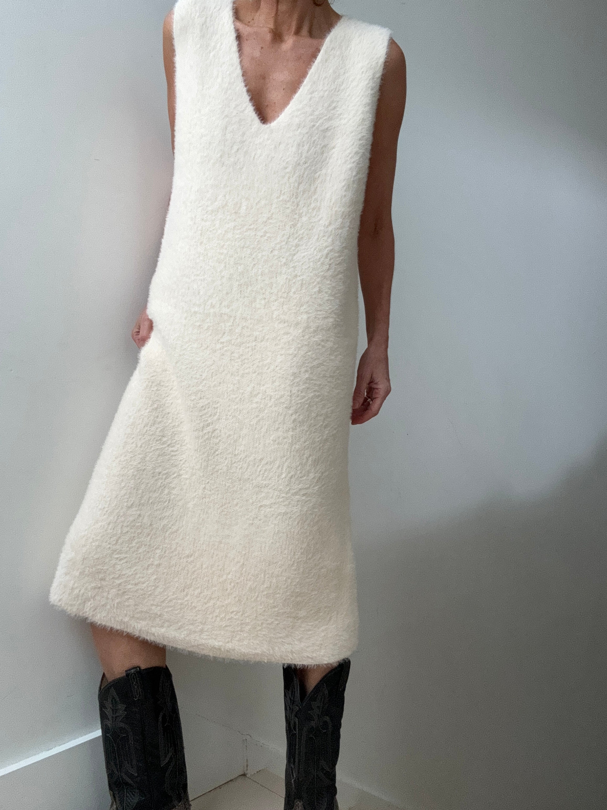 Future Nomads Dresses One Size Soft Knit V Neck Dress Soft Blush