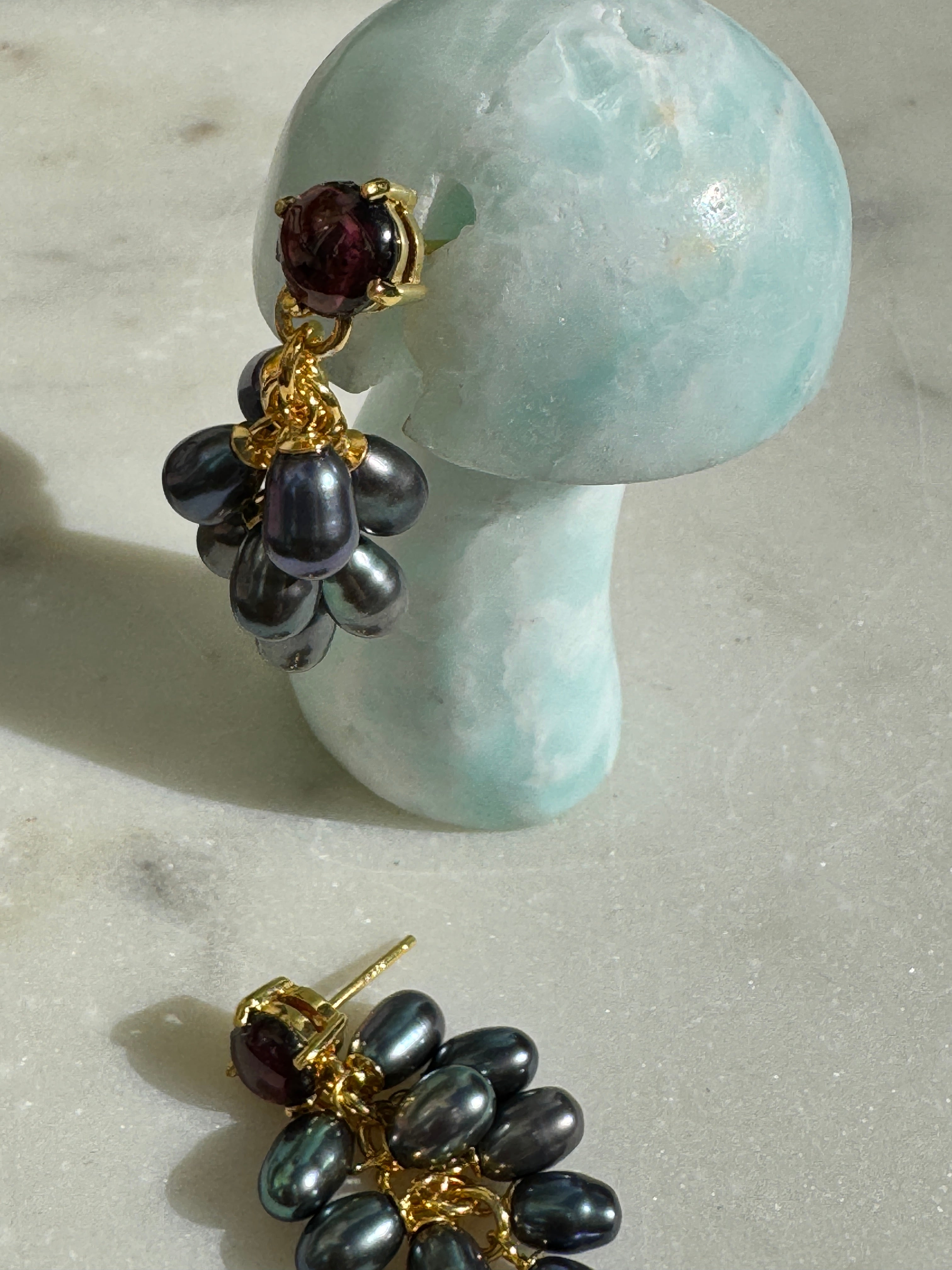 Future Nomads Earrings Black Pearl Grape Earrings