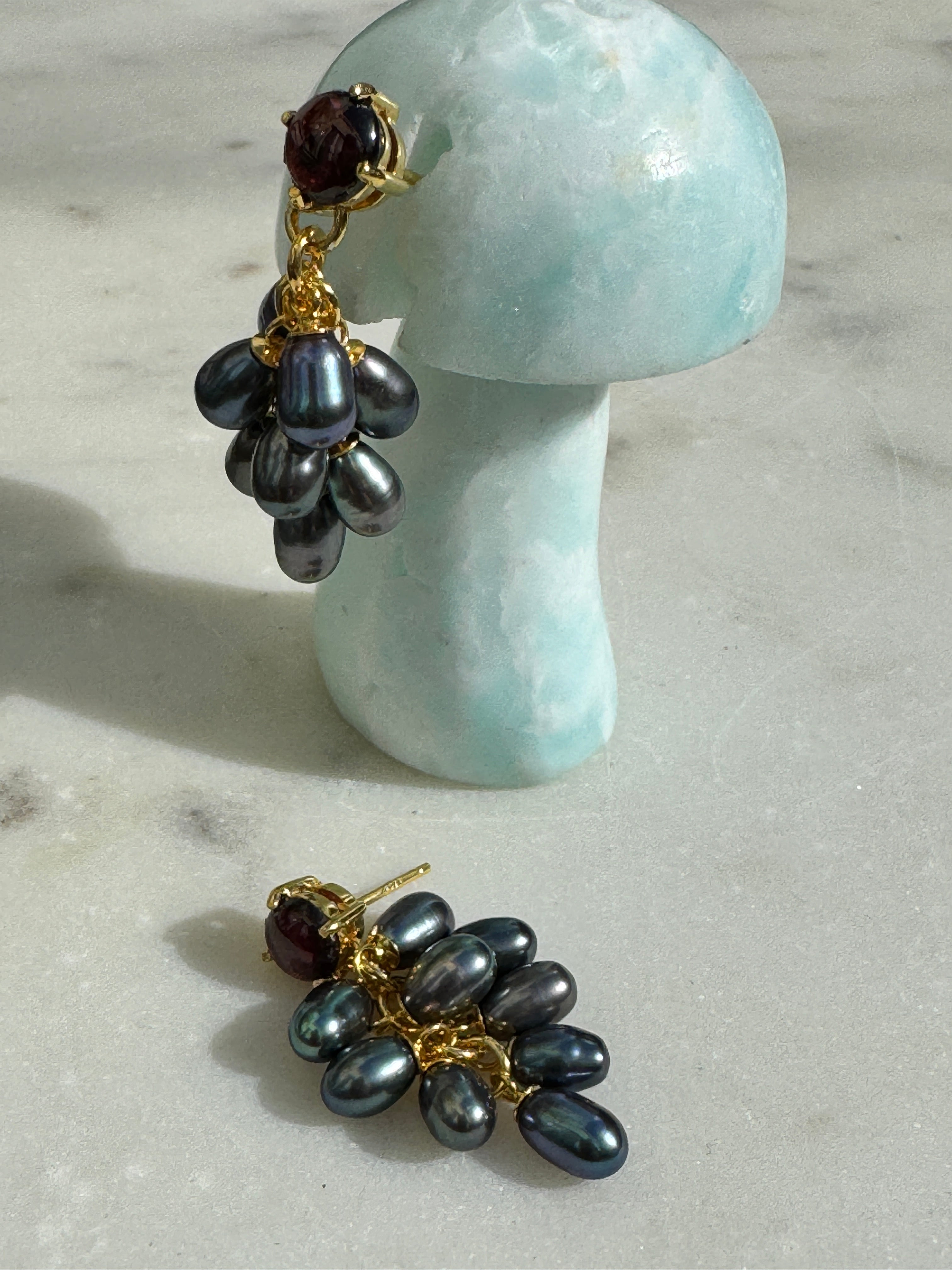 Future Nomads Earrings Black Pearl Grape Earrings