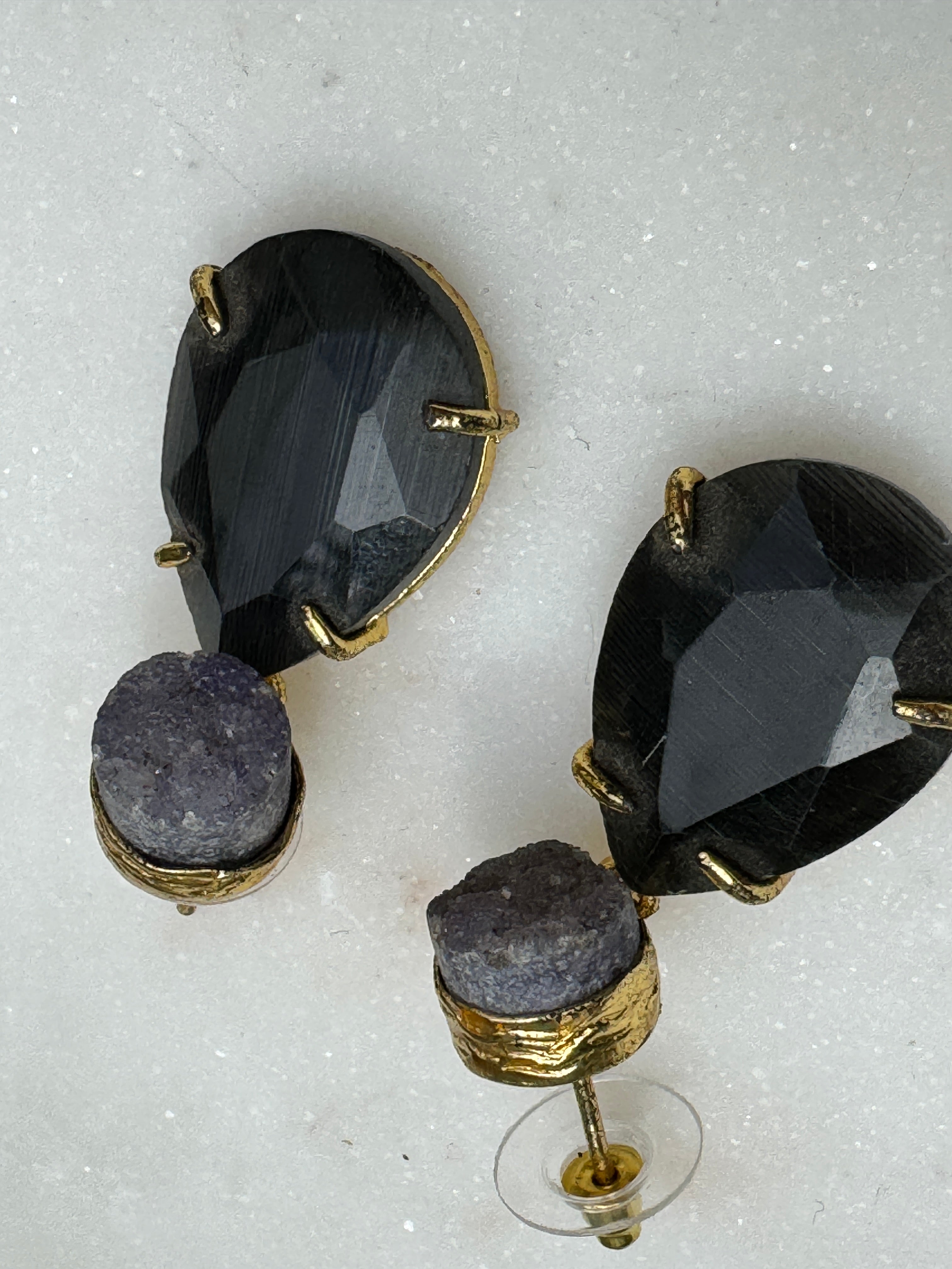 Future Nomads Earrings Calcite & Crystal Earrings Black