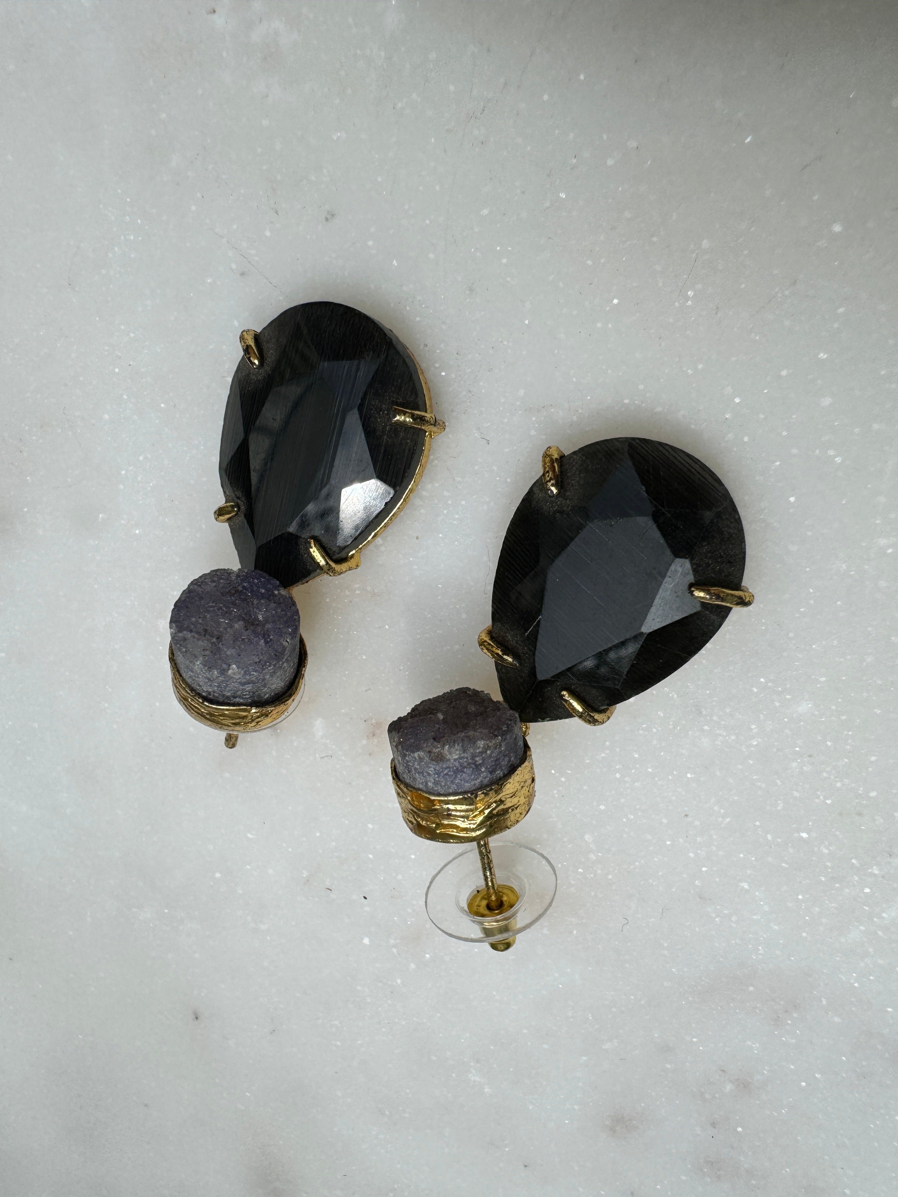 Future Nomads Earrings Calcite & Crystal Earrings Black
