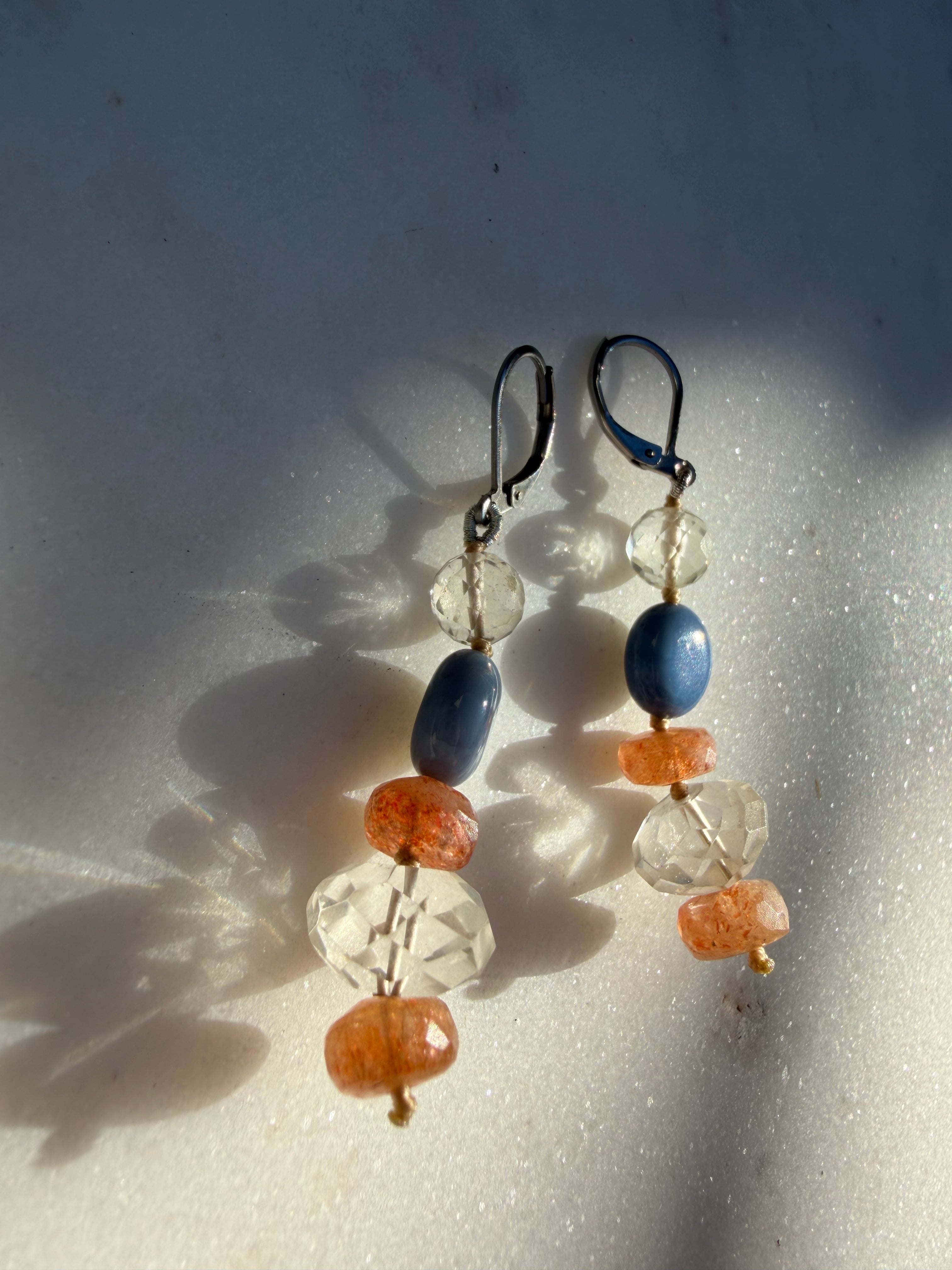 Future Nomads Earrings Nomad Drops Blush Aura