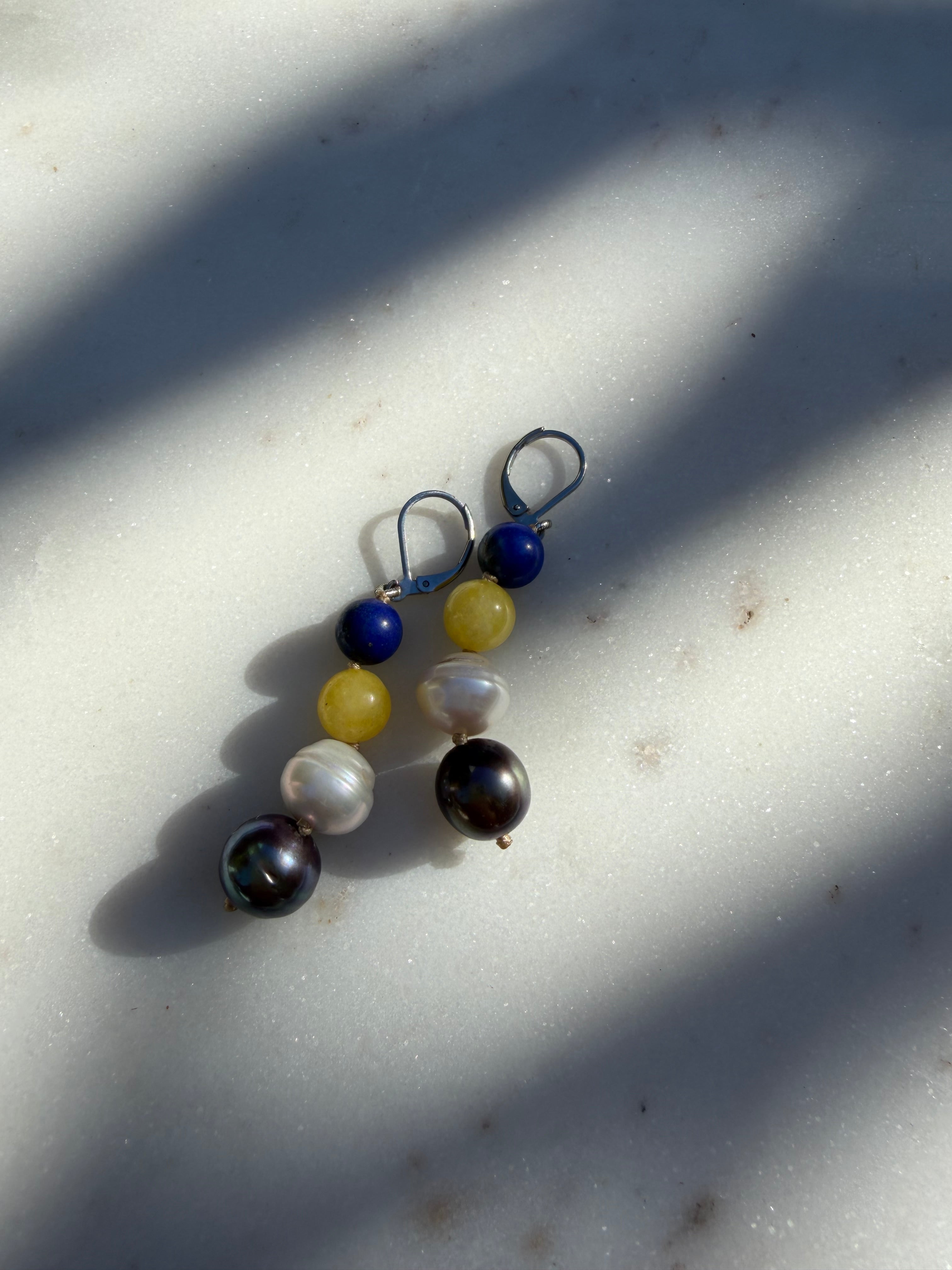 Nomad Drops Lapis Pearl Mix | Earrings