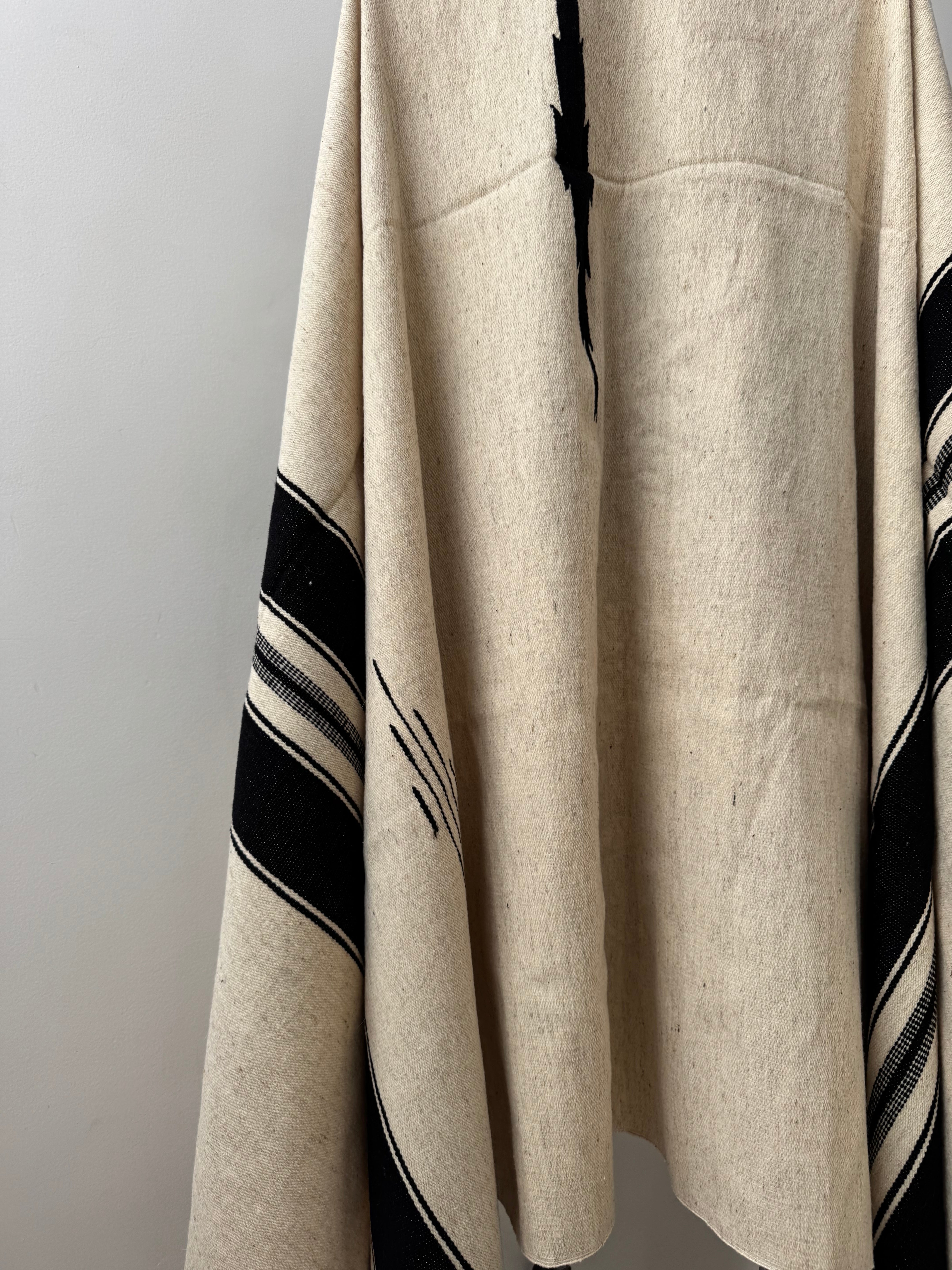 Mexican Hand Loomed Blanket Natural | Homewares
