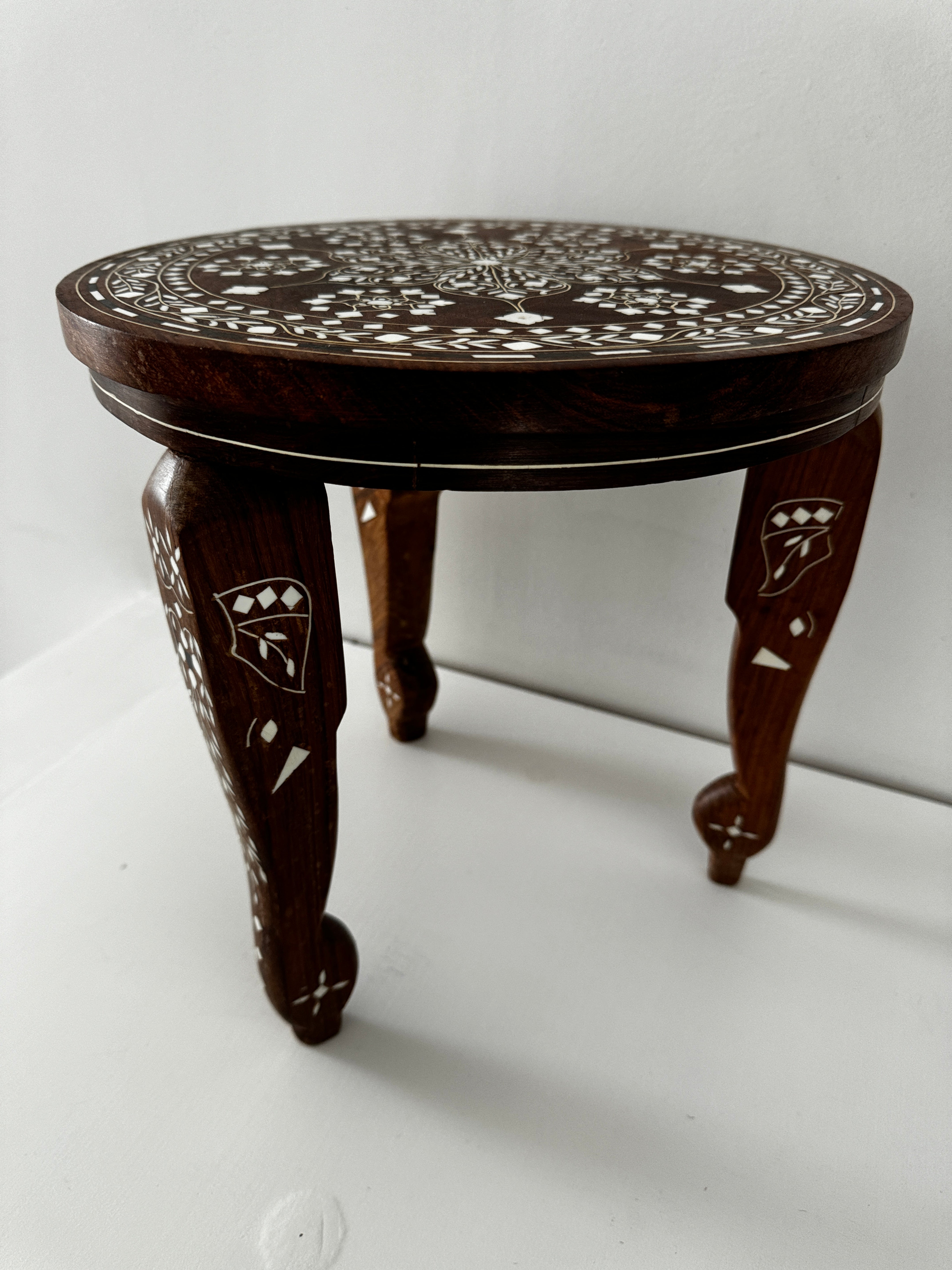Rosewood Inlay Table Round | Homewares