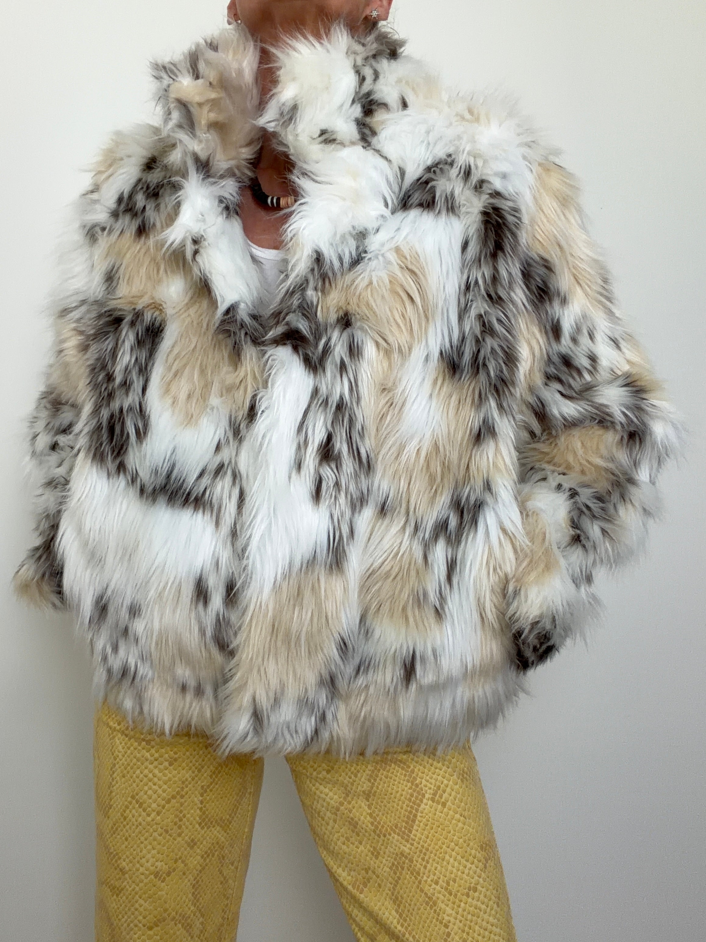 Future Nomads Jackets Medium Into The Wild Fur Jacket