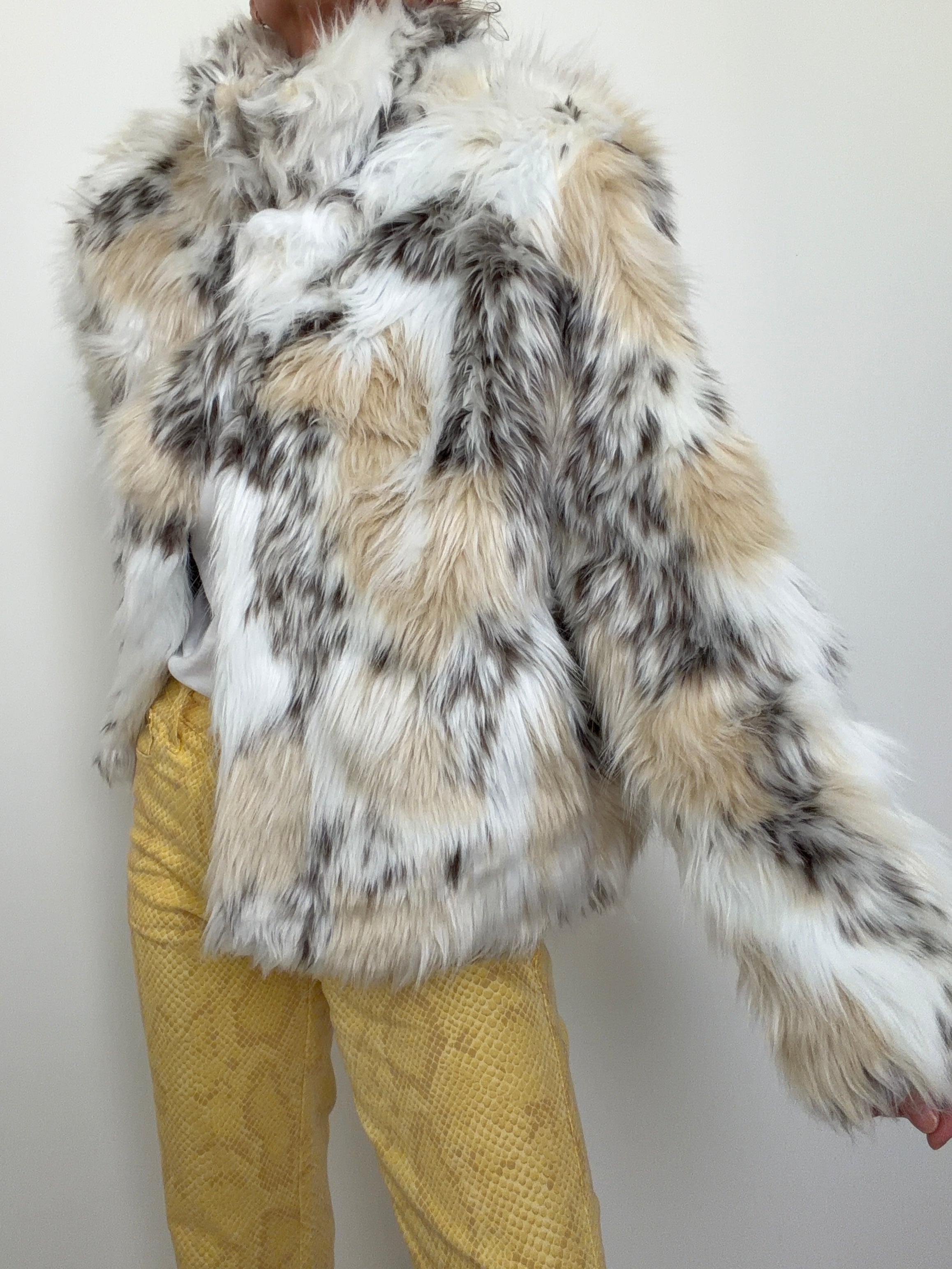 Future Nomads Jackets Medium Into The Wild Fur Jacket