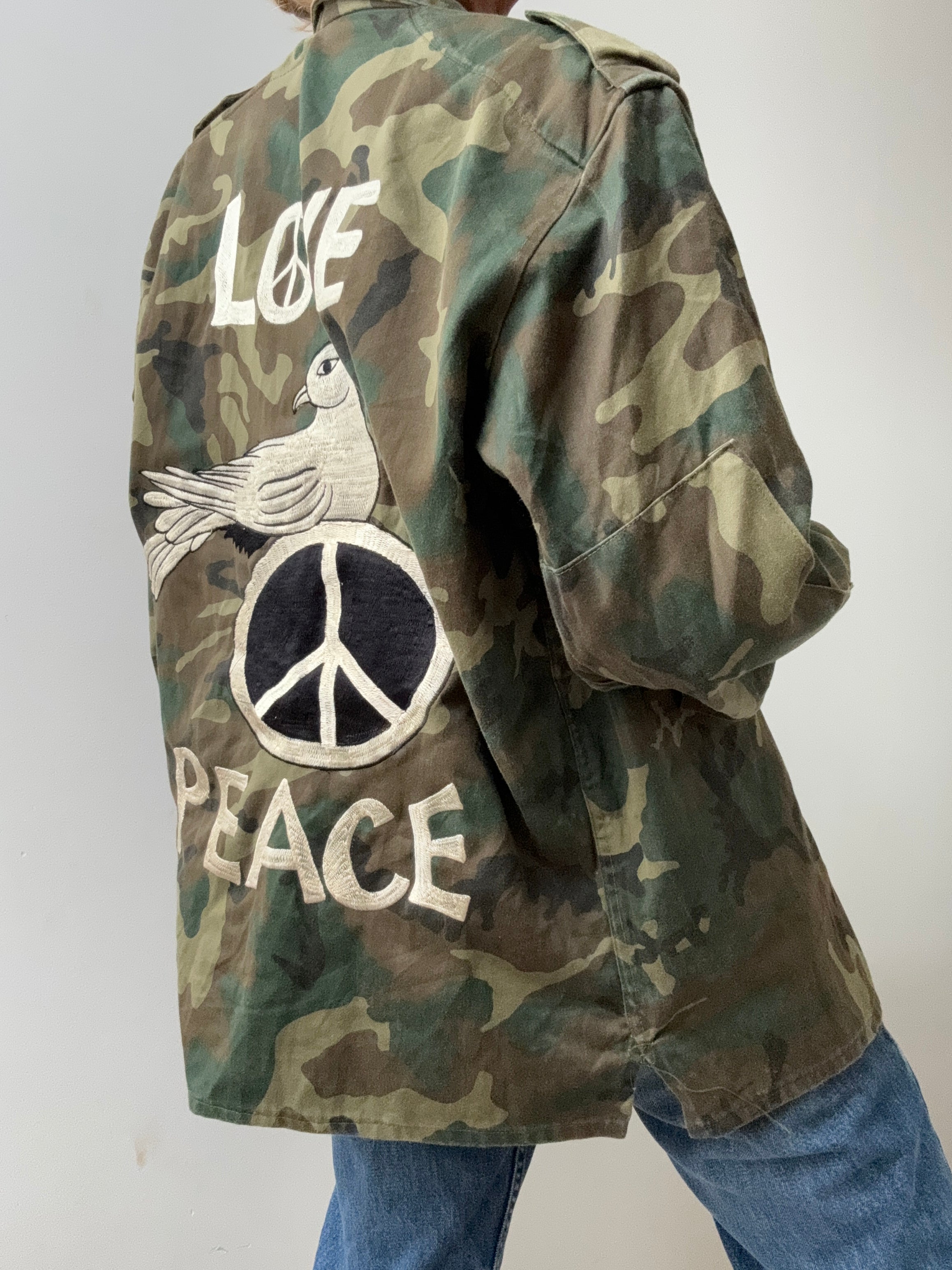 Future Nomads Jackets Small-Medium Peace Love Camo Army Shirt SS246