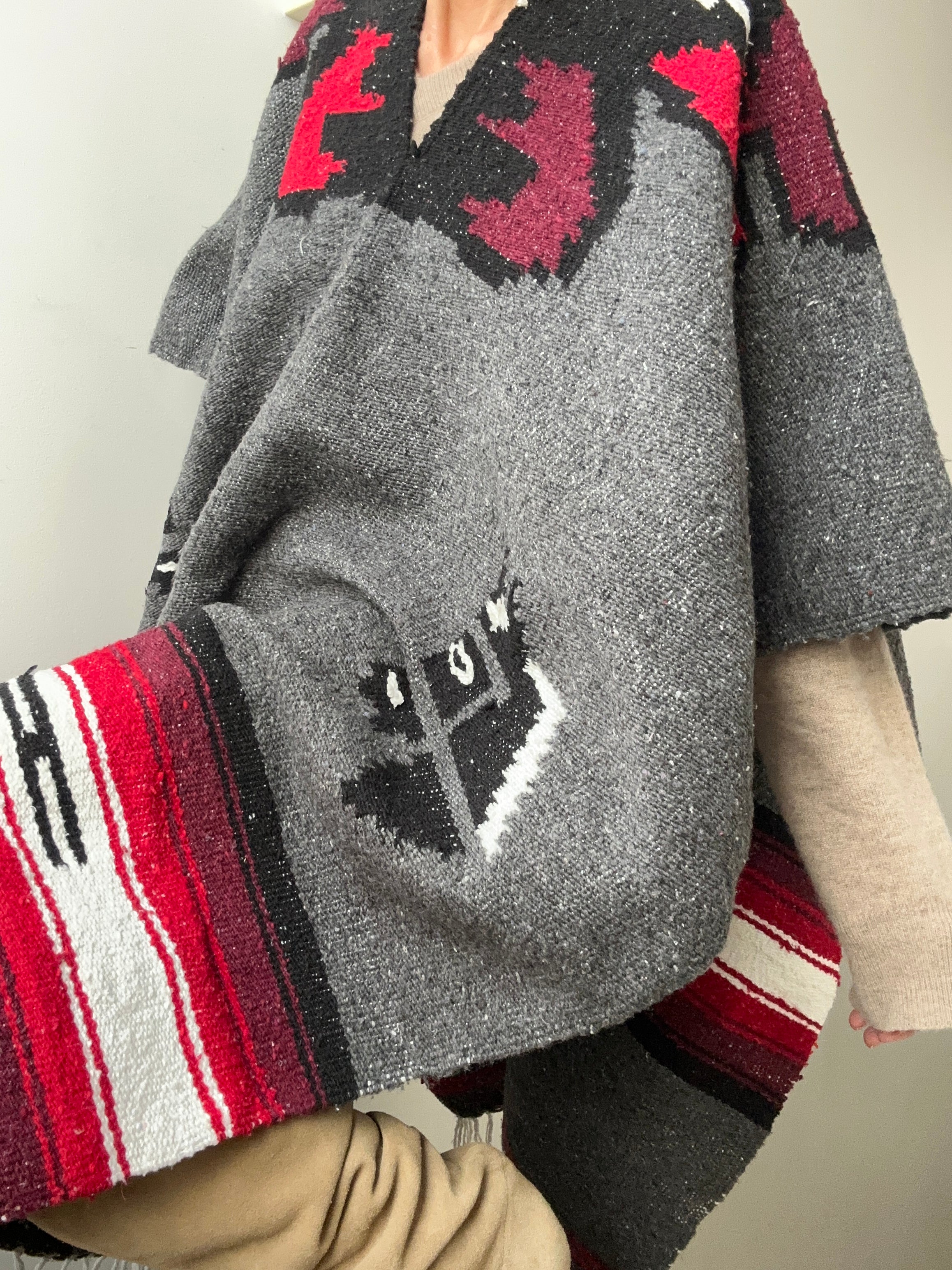 Future Nomads Ponchos Grey Mexican Poncho Red & Grey
