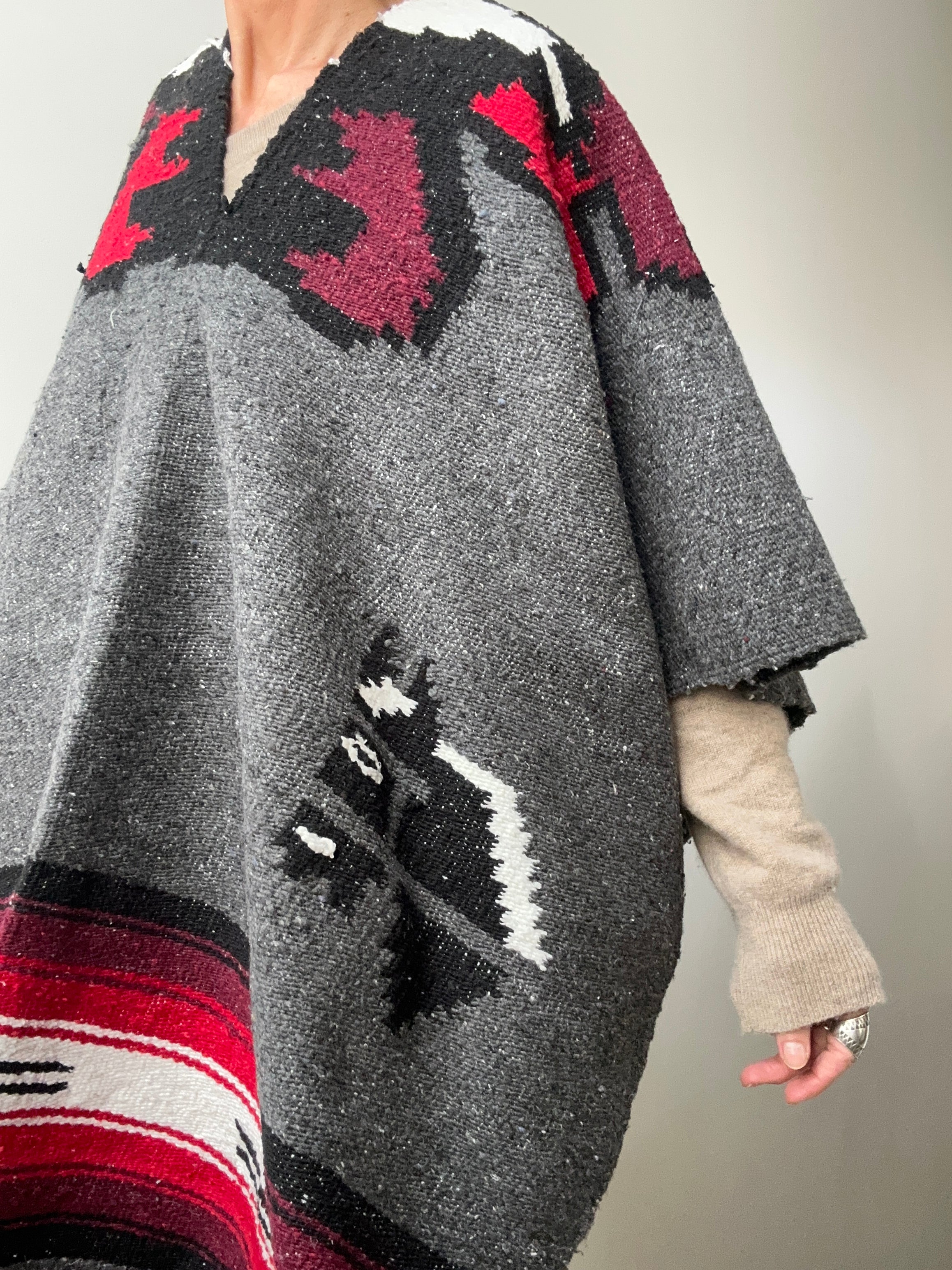 Future Nomads Ponchos Grey Mexican Poncho Red & Grey