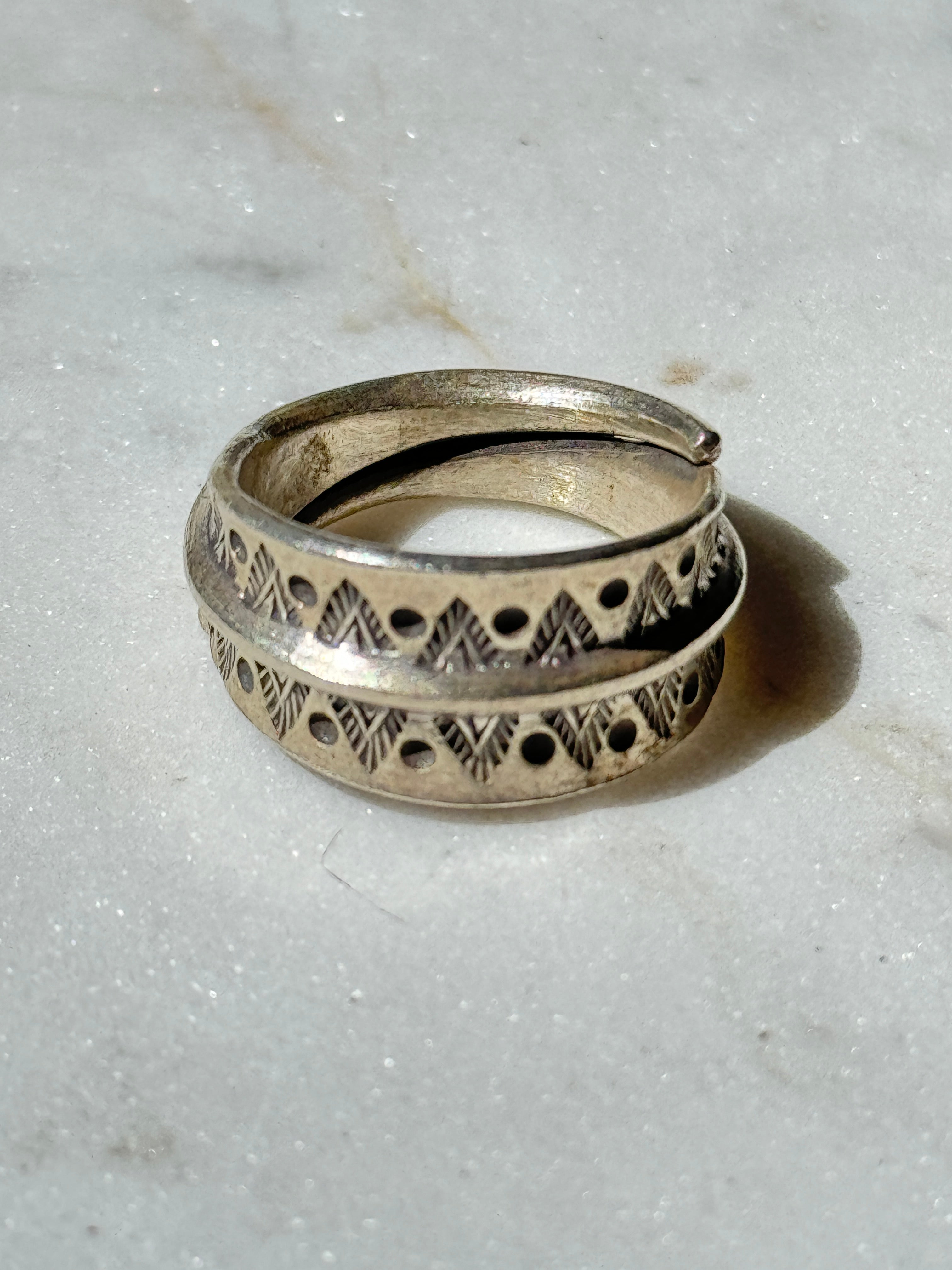 Future Nomads Rings Silver Zig Zag Wrap Ring