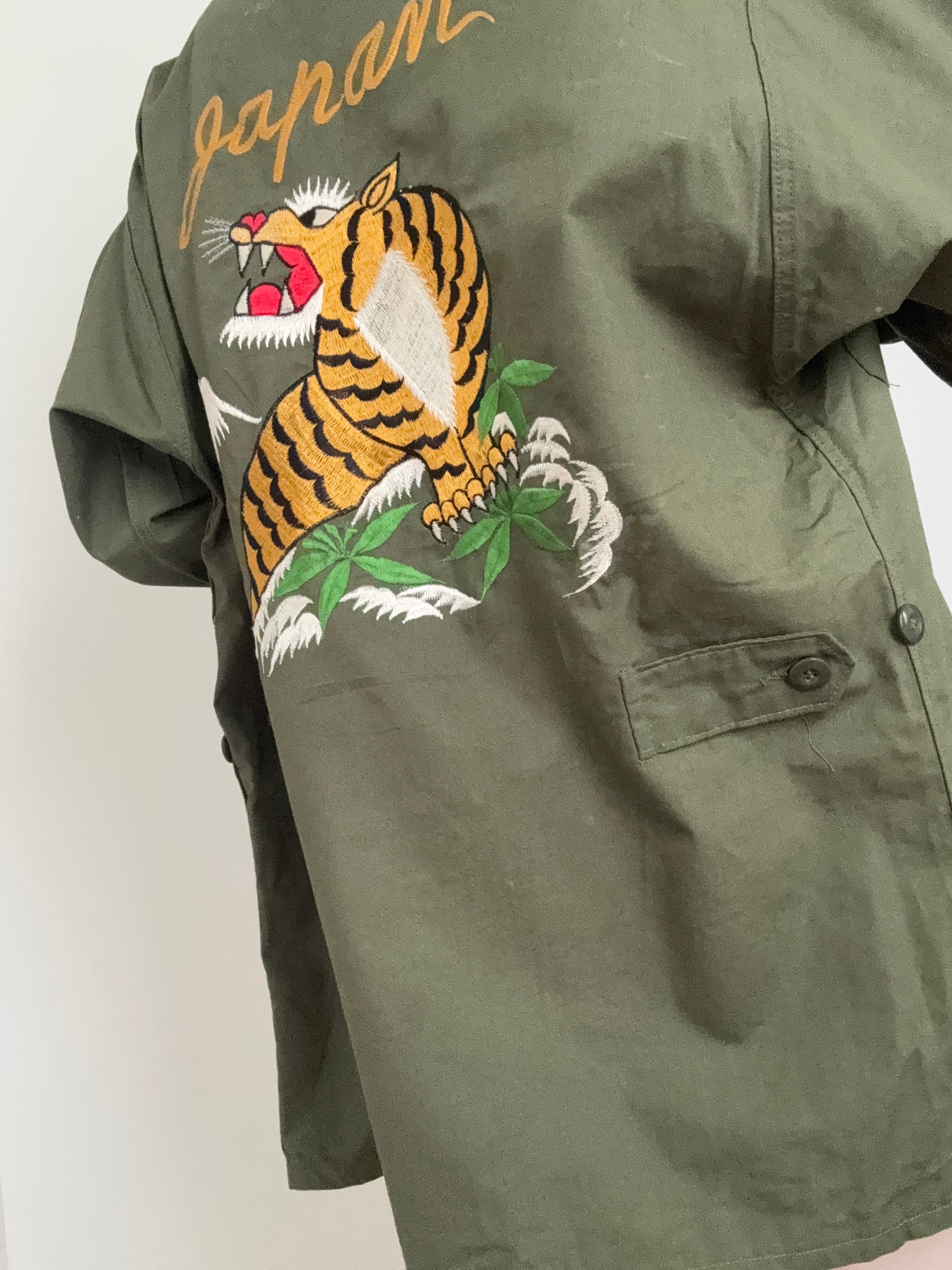 Future Nomads Shirts Large-XLarge Upcycled Army Jacket Tiger Japan