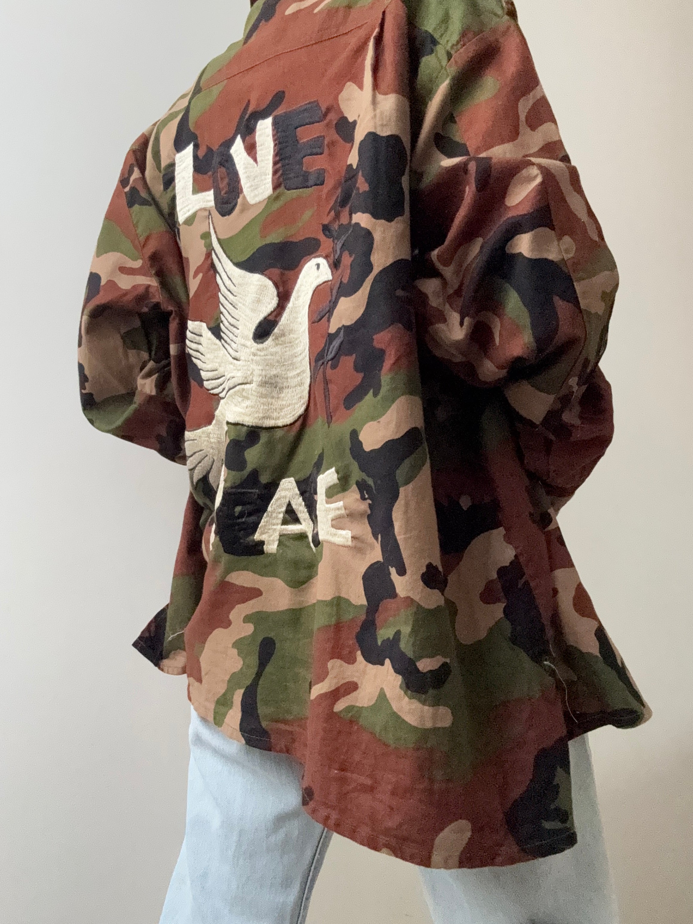 Future Nomads Shirts Med-Large Camo Peace & Love AW256