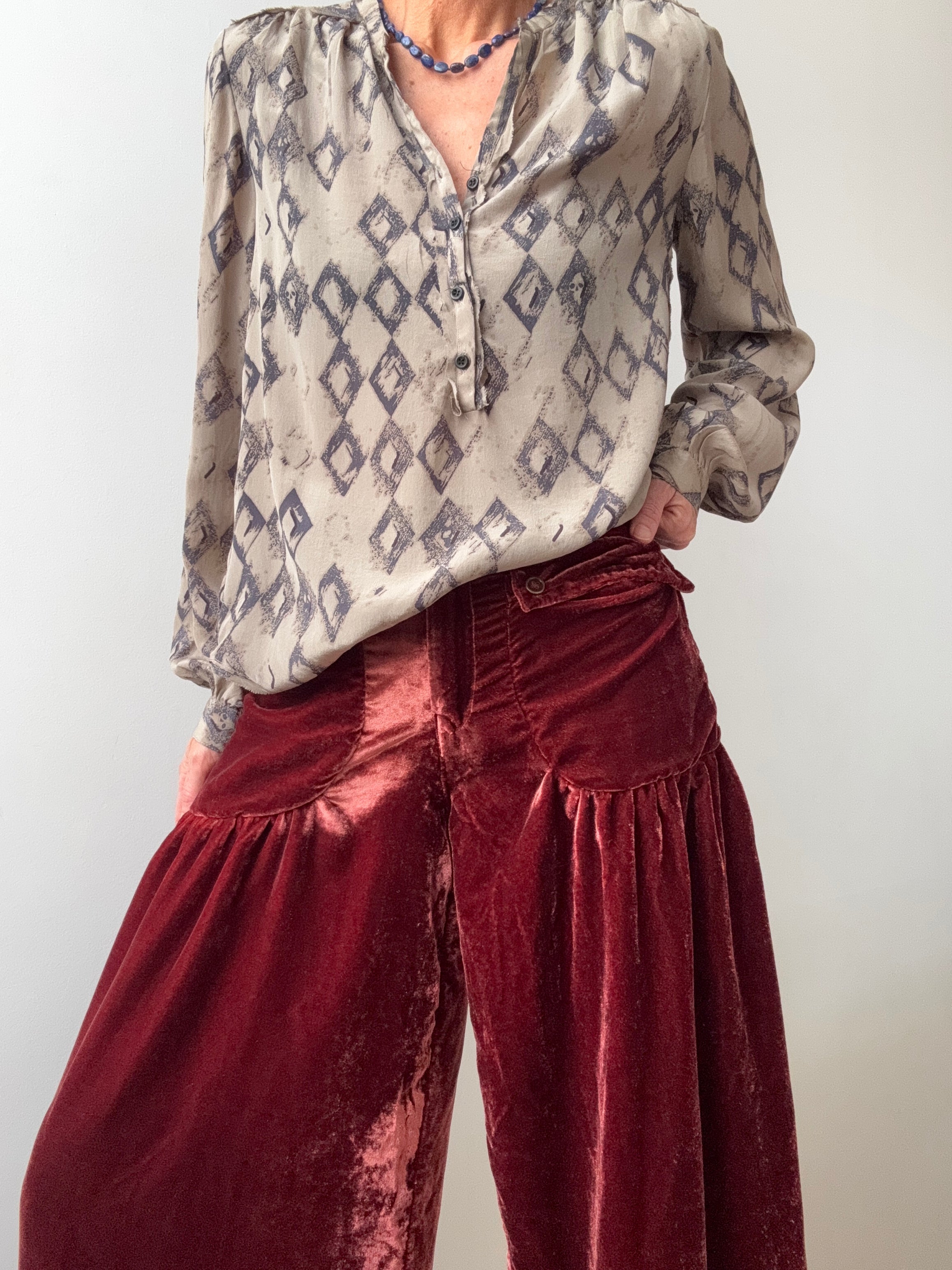 Future Nomads Shirts Medium Clay Silk Diamonds Blouse