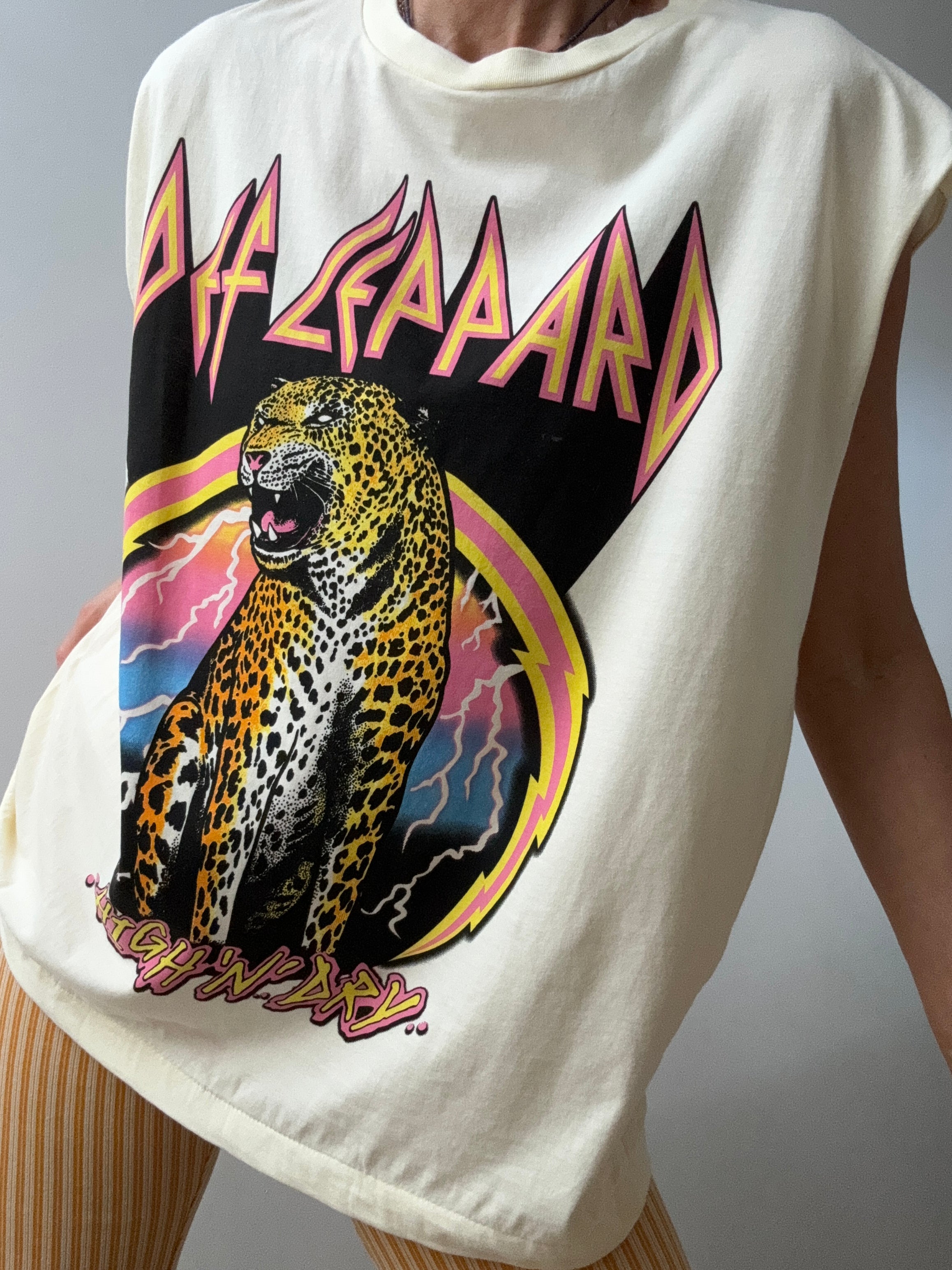 Future Nomads Tops Def Leppard Cut Off Tee