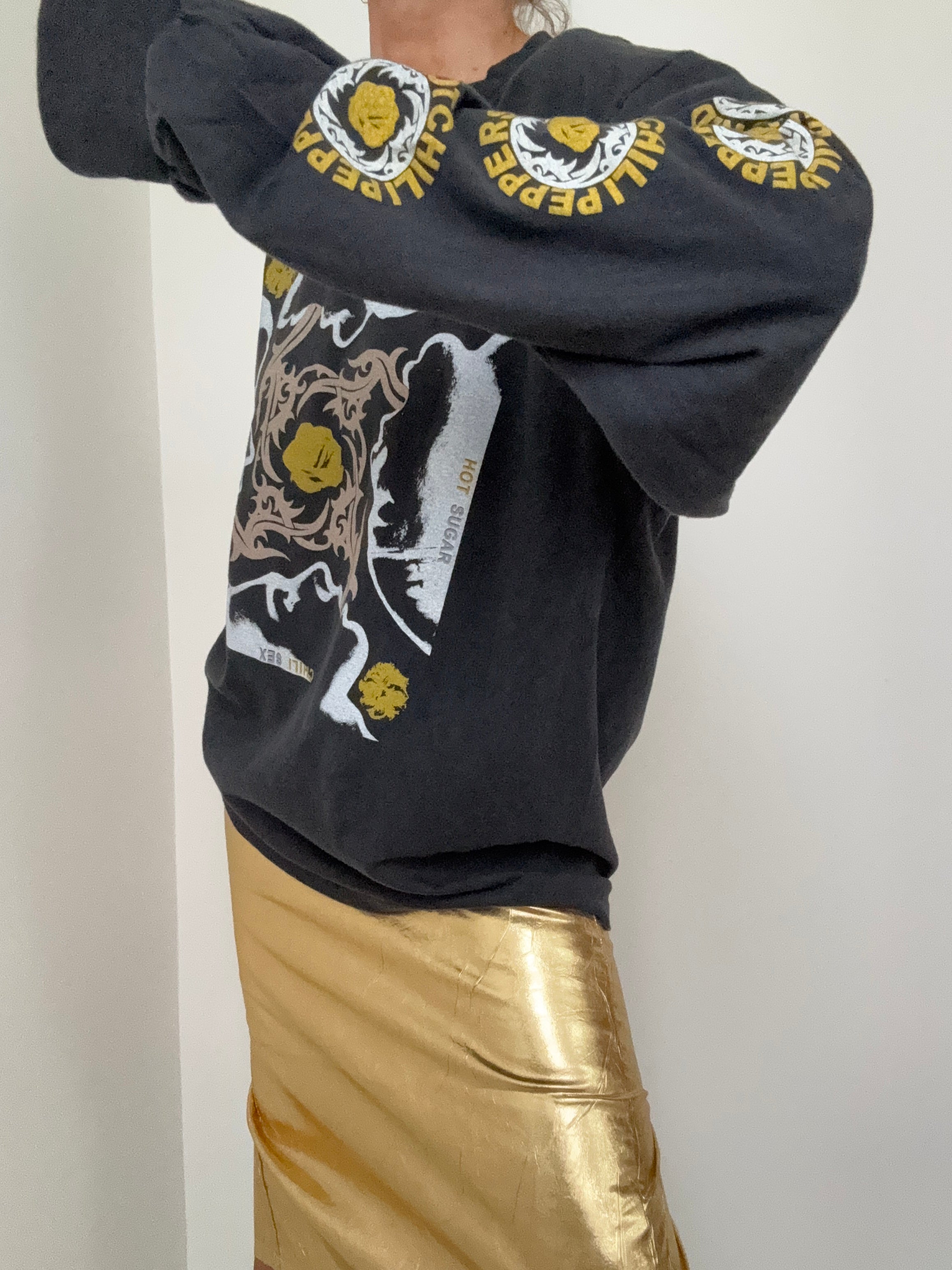 Future Nomads Tops Vintage Style Yellow Flower Chilli Tee