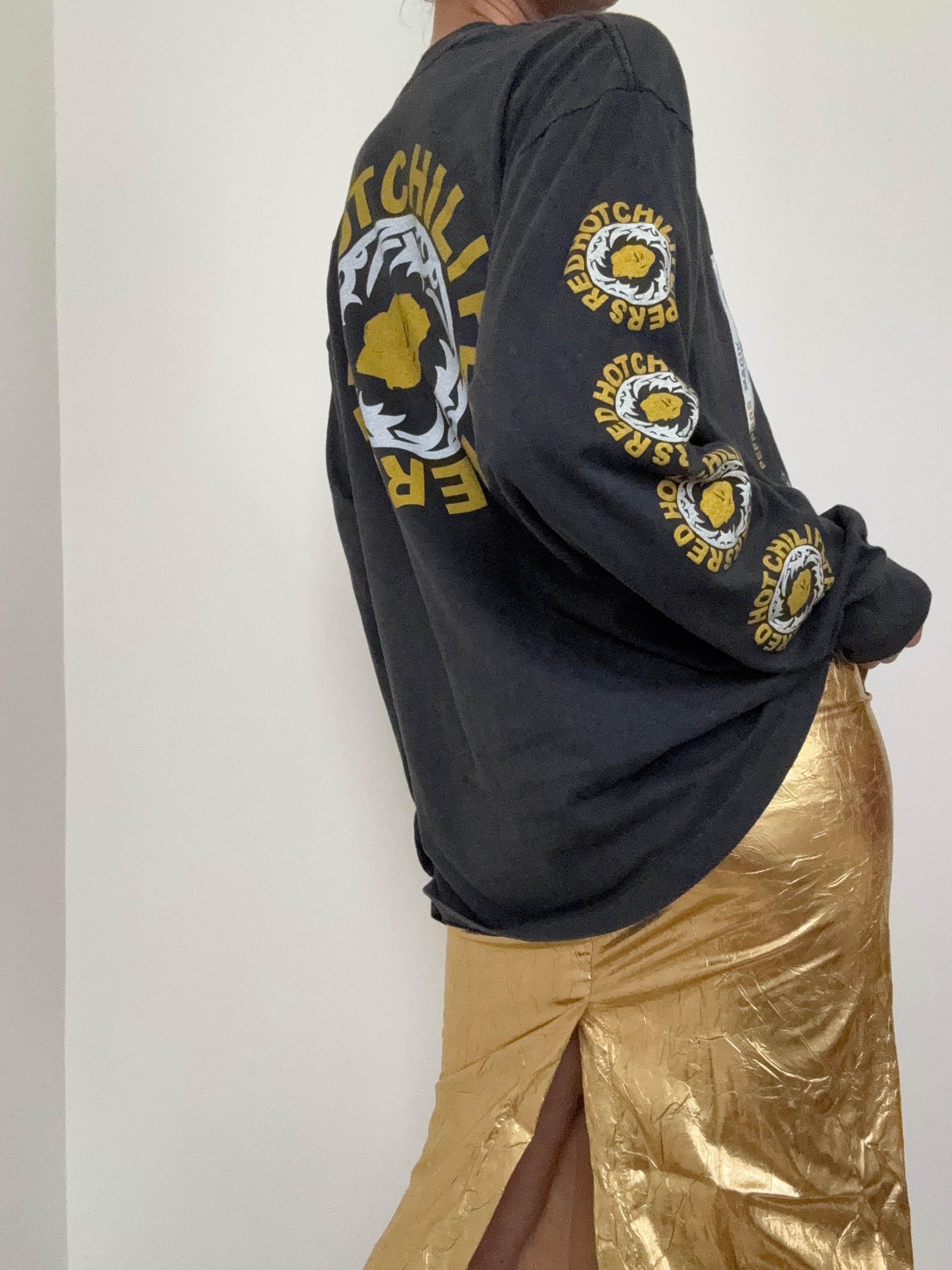 Future Nomads Tops Vintage Style Yellow Flower Chilli Tee
