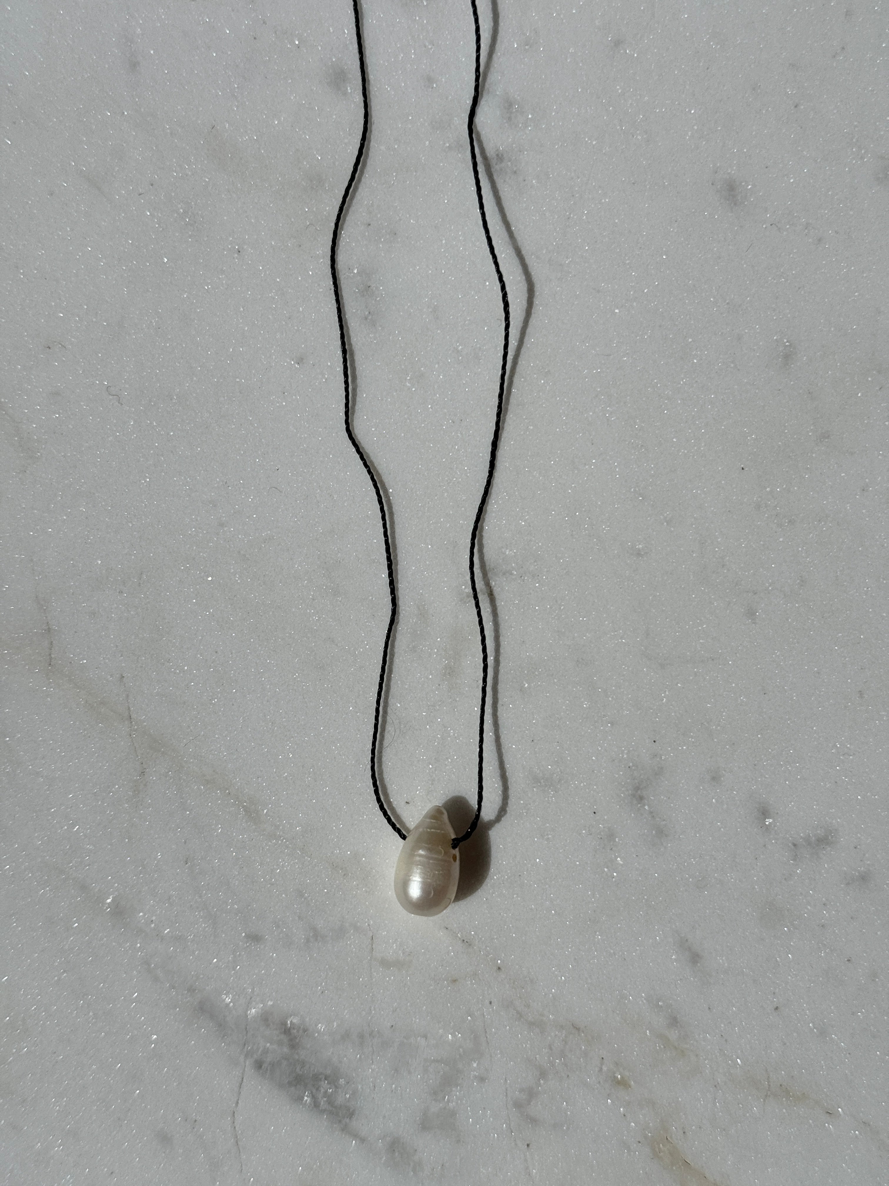 Jetsetbohemian Necklaces Single Pearl Drop