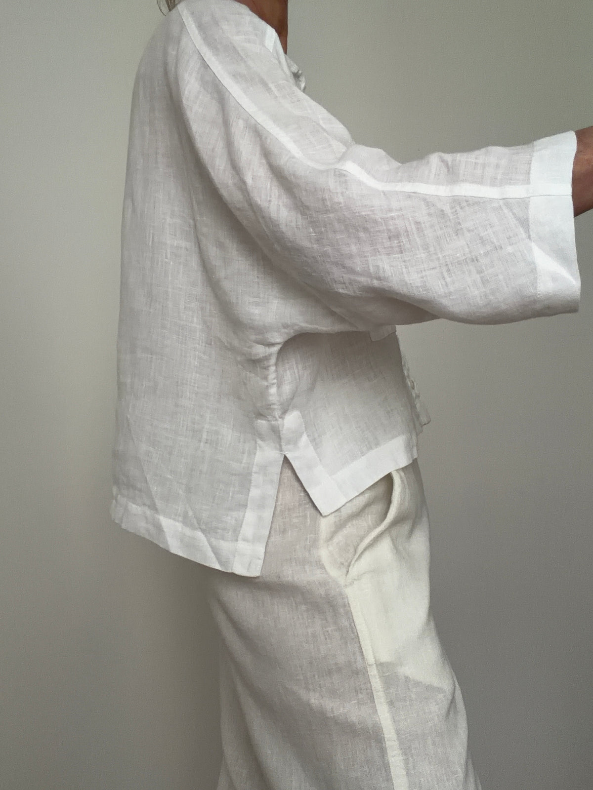 Linen Cropped Pocket Shirt