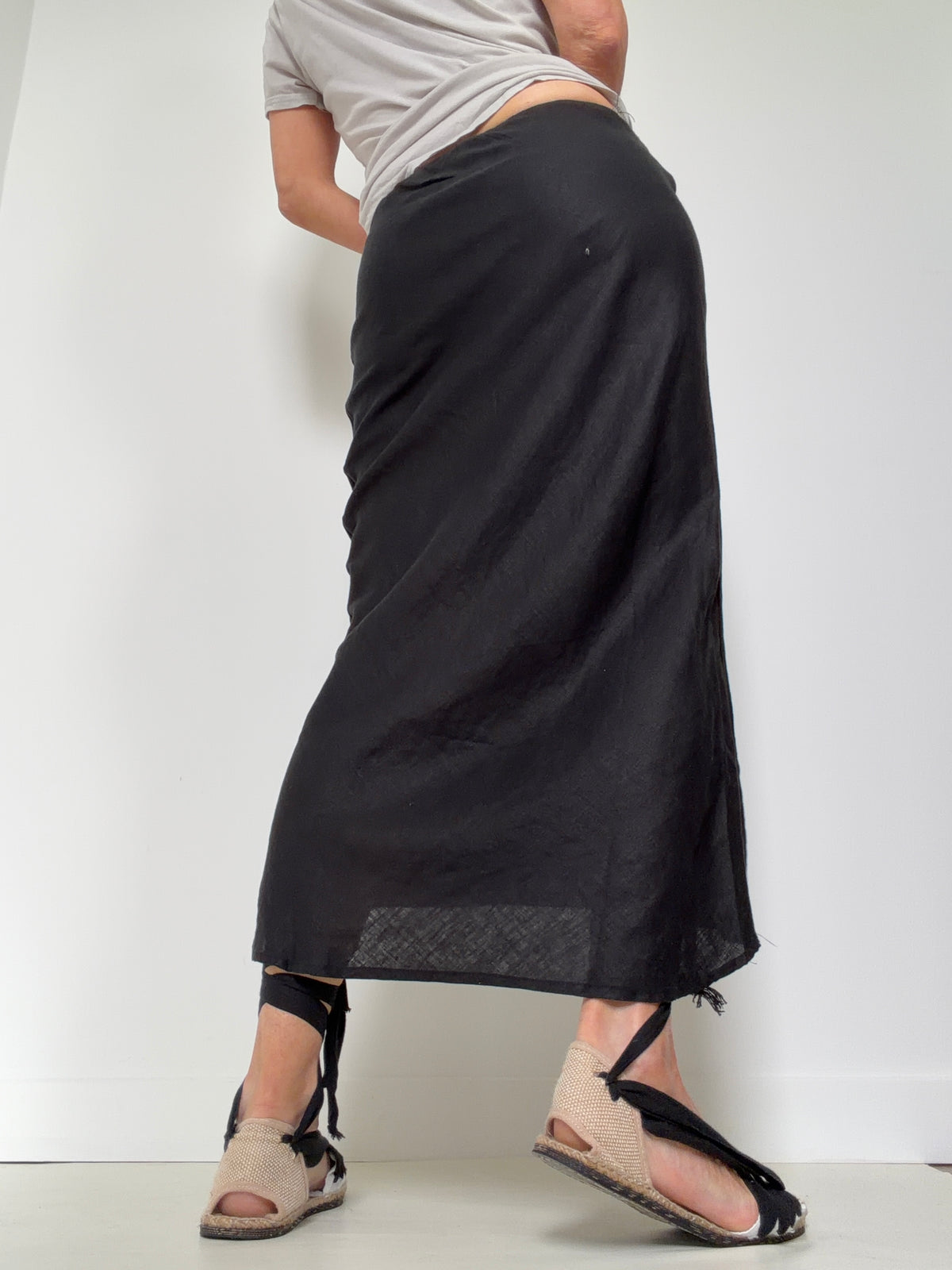 Bias Cut Linen Skirt Black