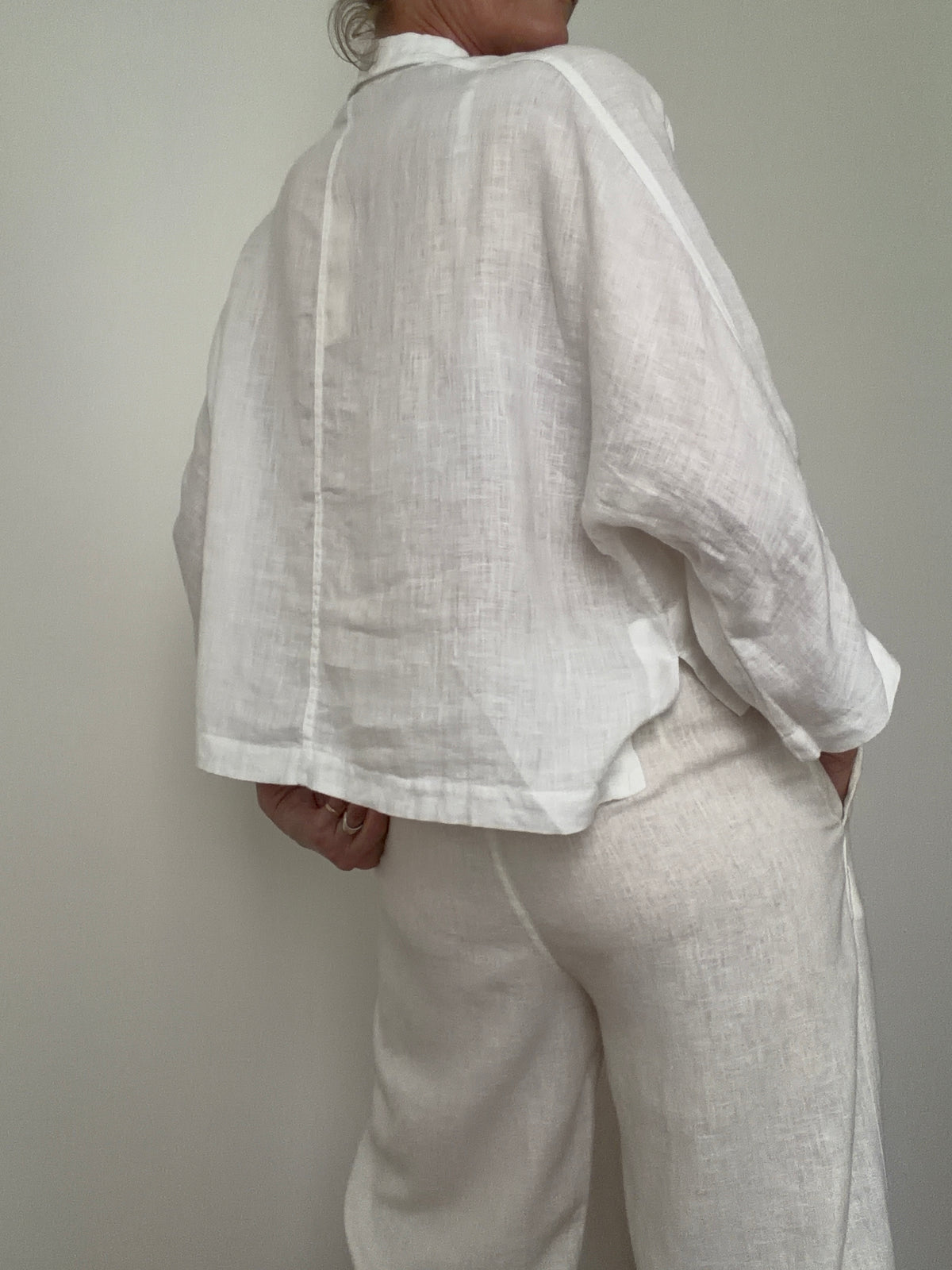 Linen Cropped Pocket Shirt