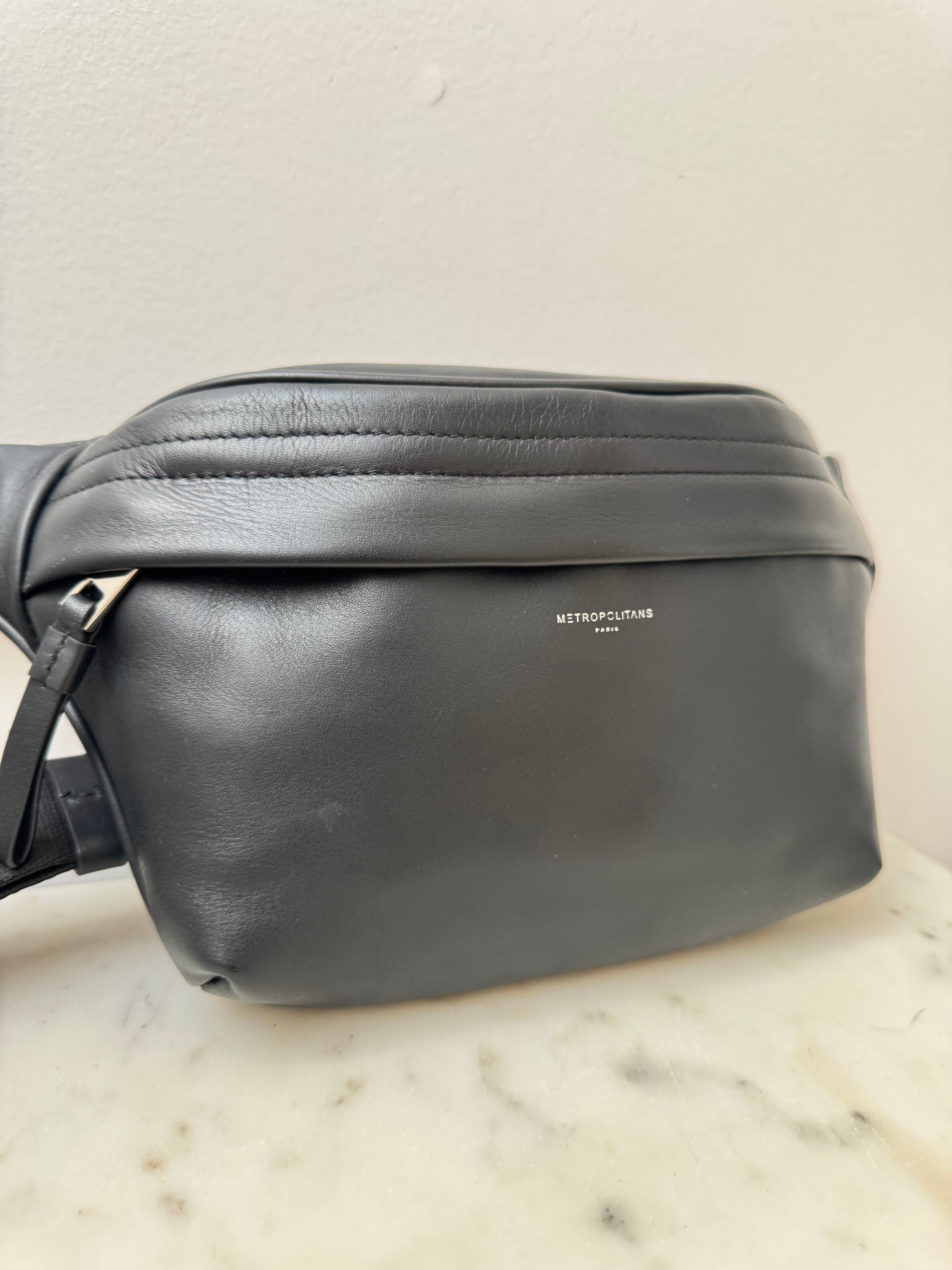 Metropolitans Black Leather Belt Bag | Bags