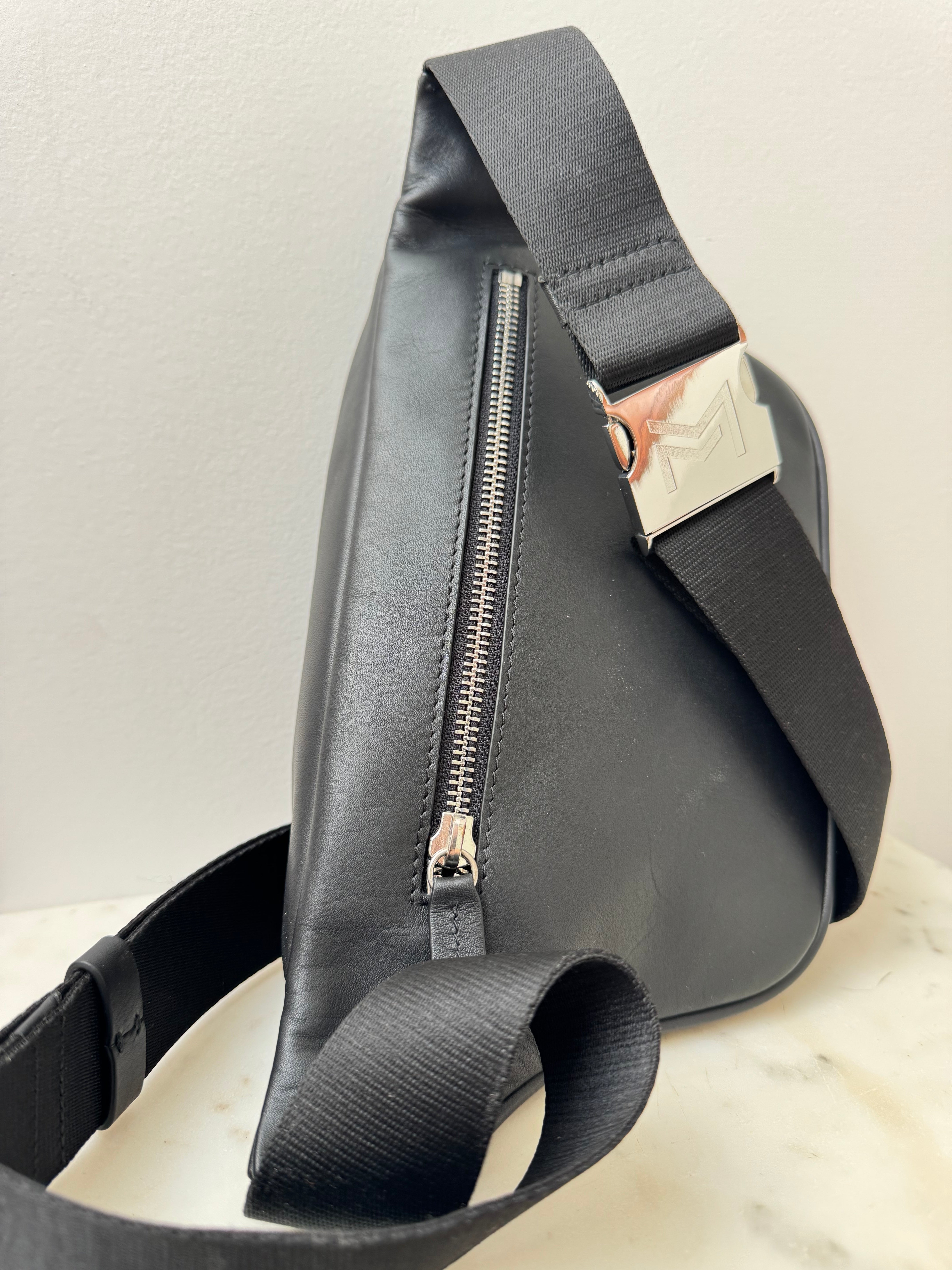 Metropolitans Black Leather Belt Bag | Bags