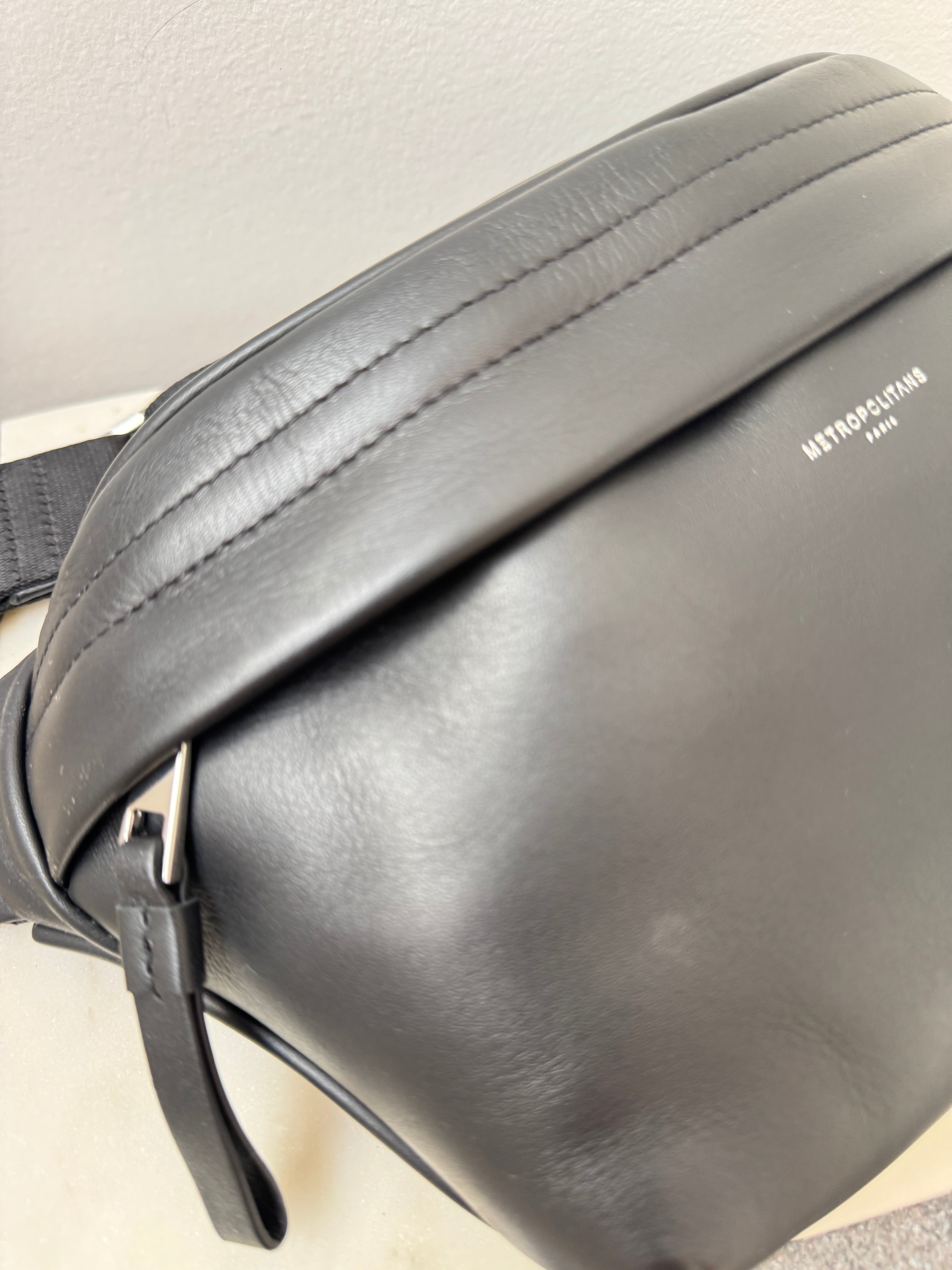 Metropolitans Black Leather Belt Bag | Bags