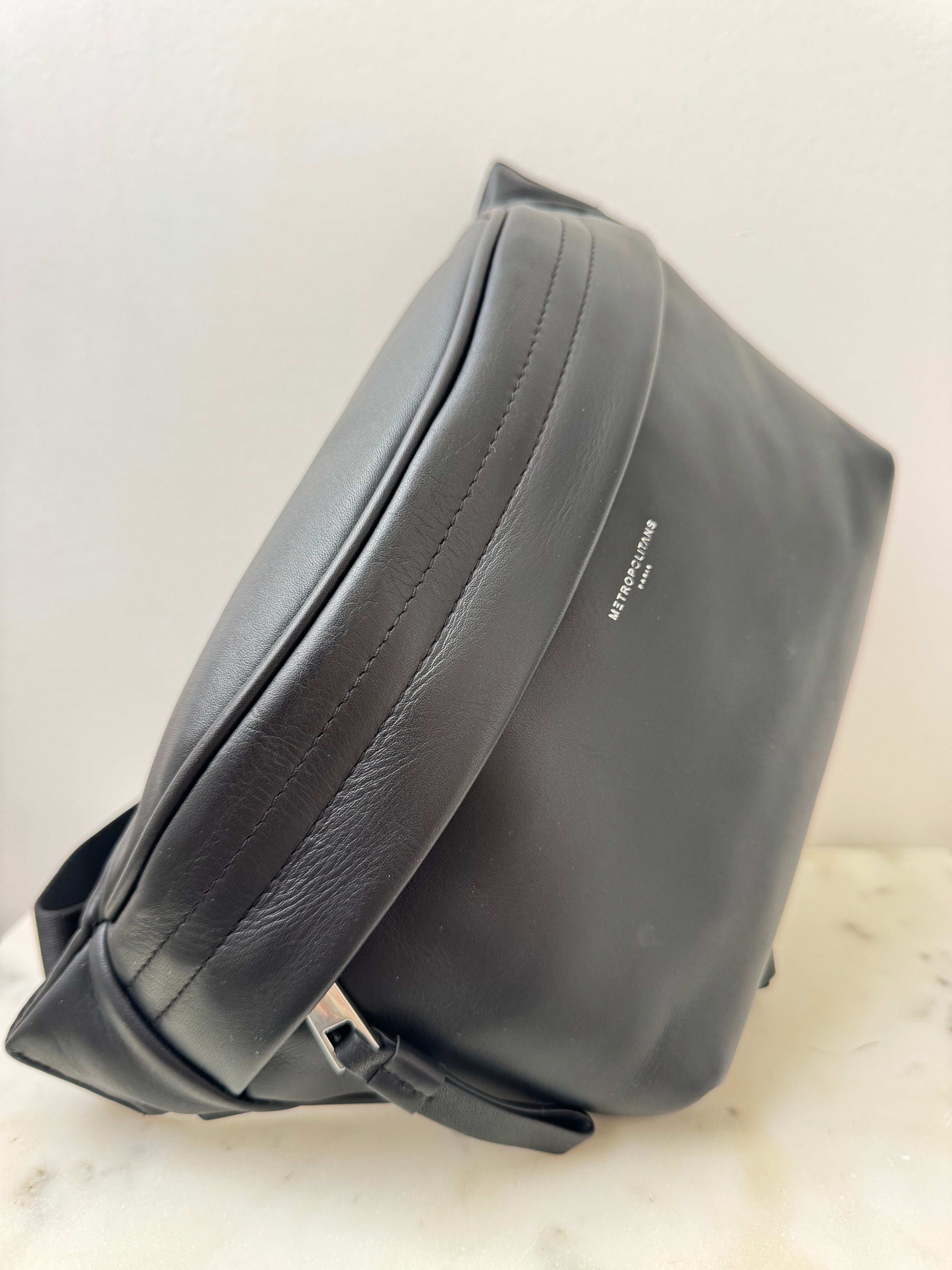 Metropolitans Black Leather Belt Bag | Bags