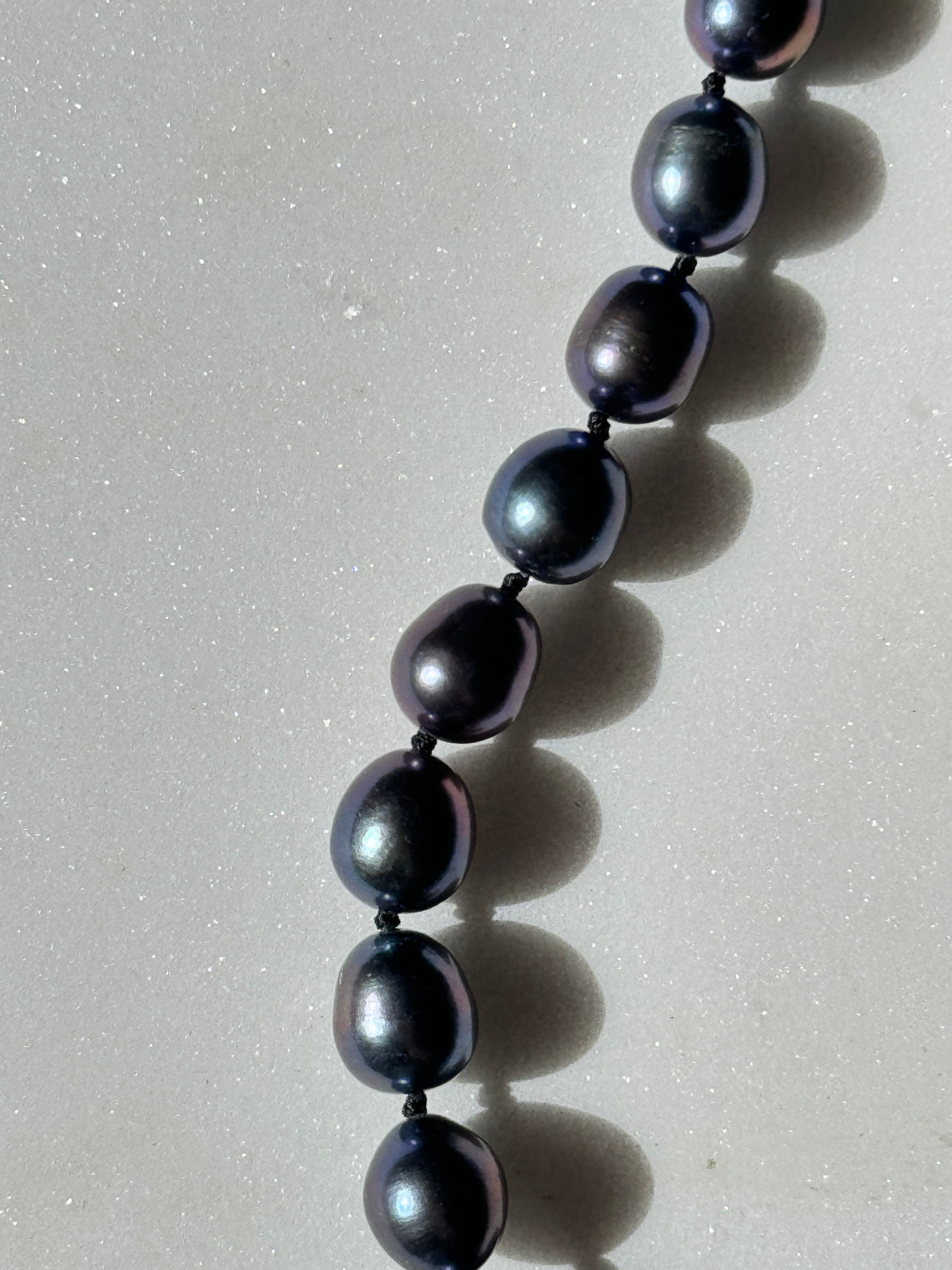 Not specified Necklaces Black Pearl Hand Knotted Choker