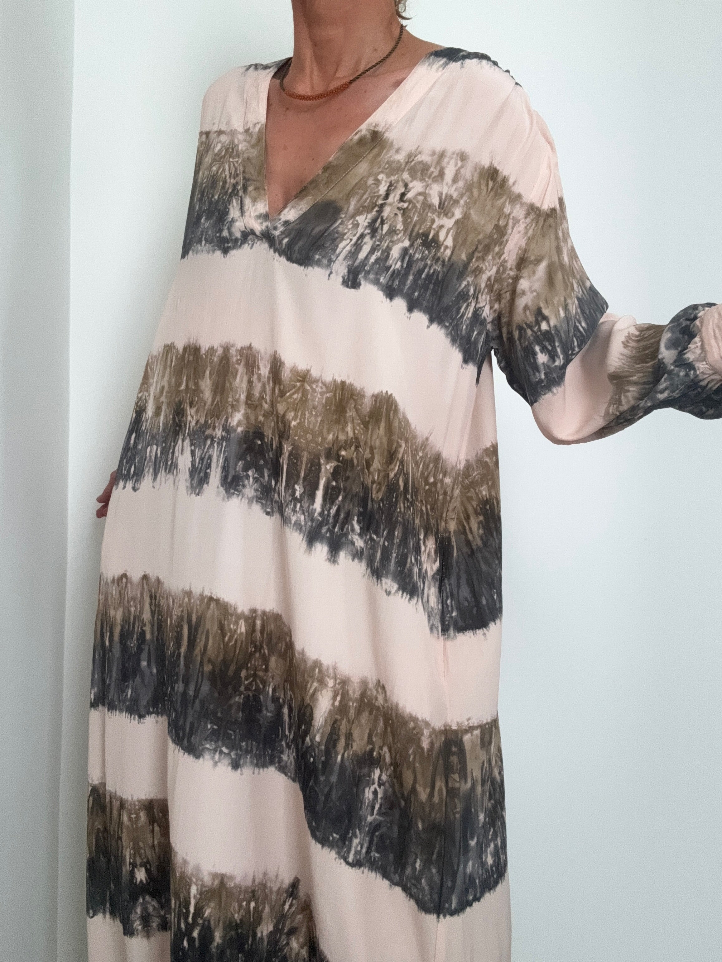 Erika Dress Khaki Blush Tiedye | Dresses