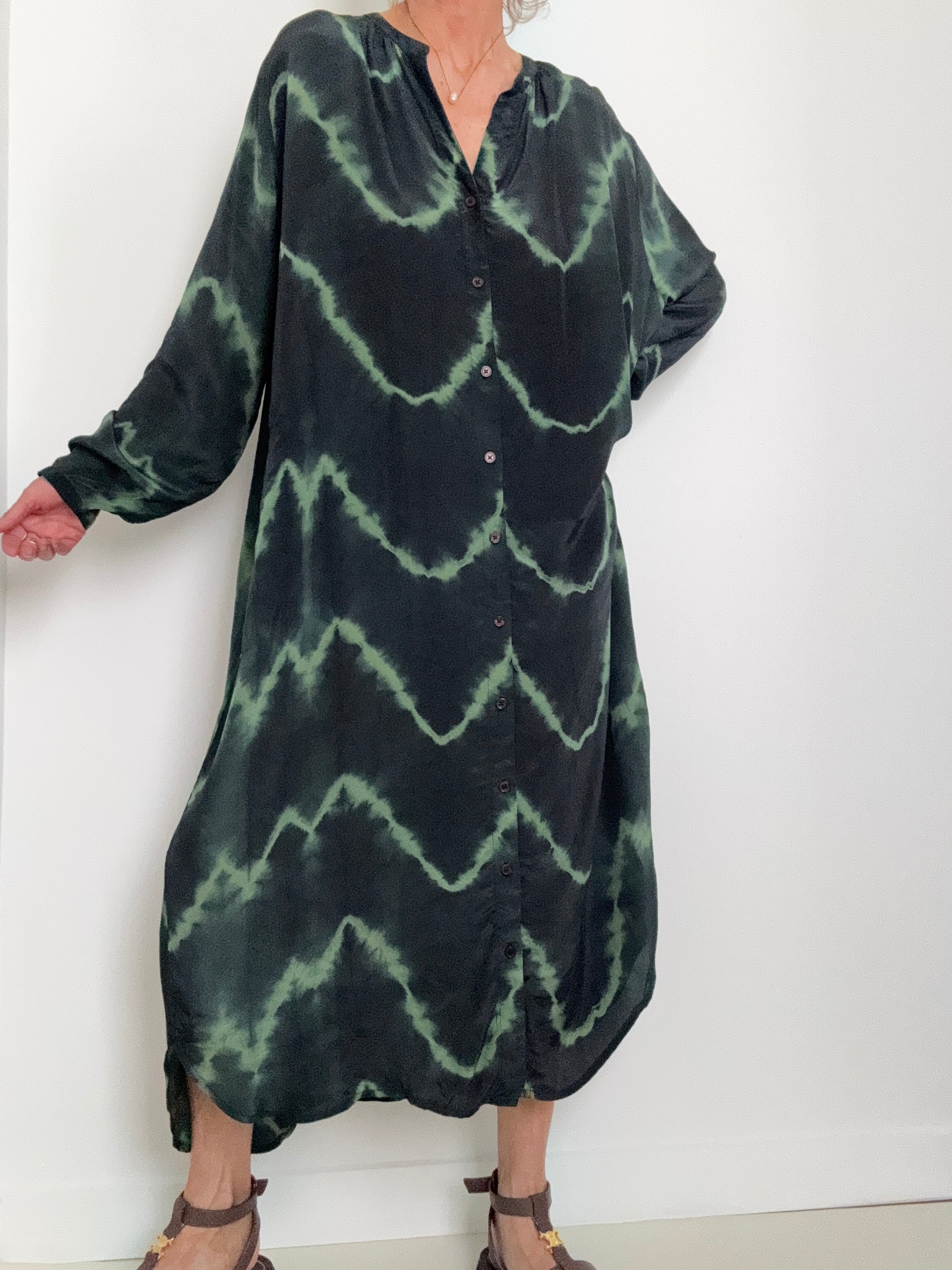 Nous Antwerp Lea Dress Green Shot | Dresses